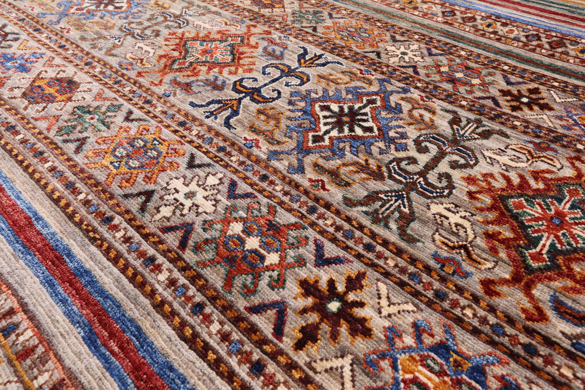 Khorjin Persian Gabbeh Hand Knotted Wool Rug - 6' 7" X 9' 6" - Golden Nile