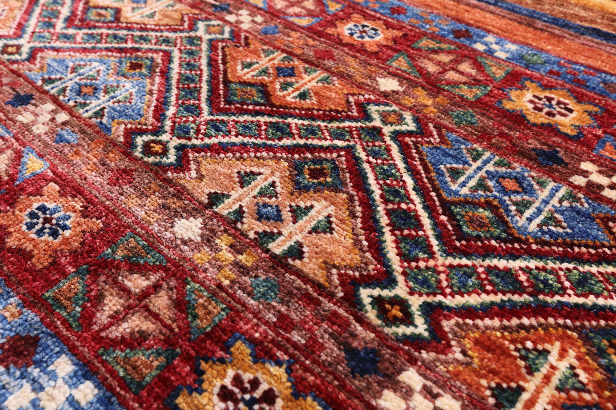 Khorjin Persian Gabbeh Hand Knotted Wool Rug - 5' 8" X 7' 10" - Golden Nile