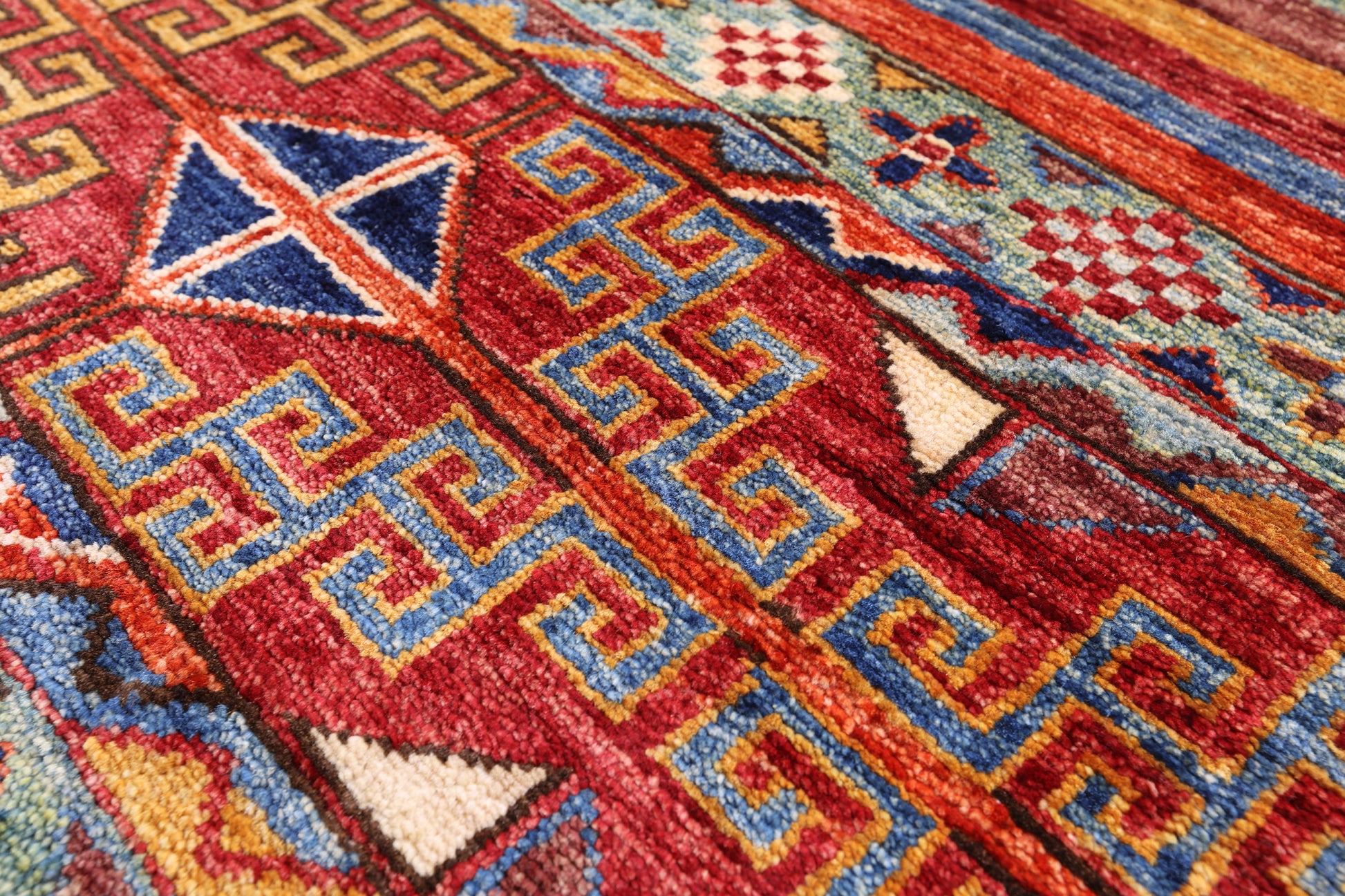 Khorjin Persian Gabbeh Hand Knotted Wool Rug - 4' 11" X 6' 5" - Golden Nile
