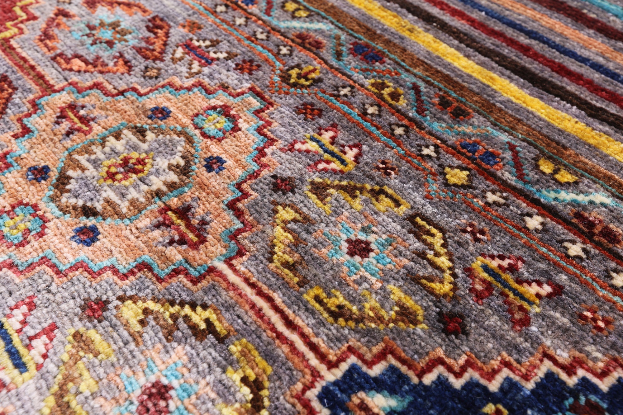 Khorjin Persian Gabbeh Handmade Wool Rug - 2' 7" X 4' 0" - Golden Nile