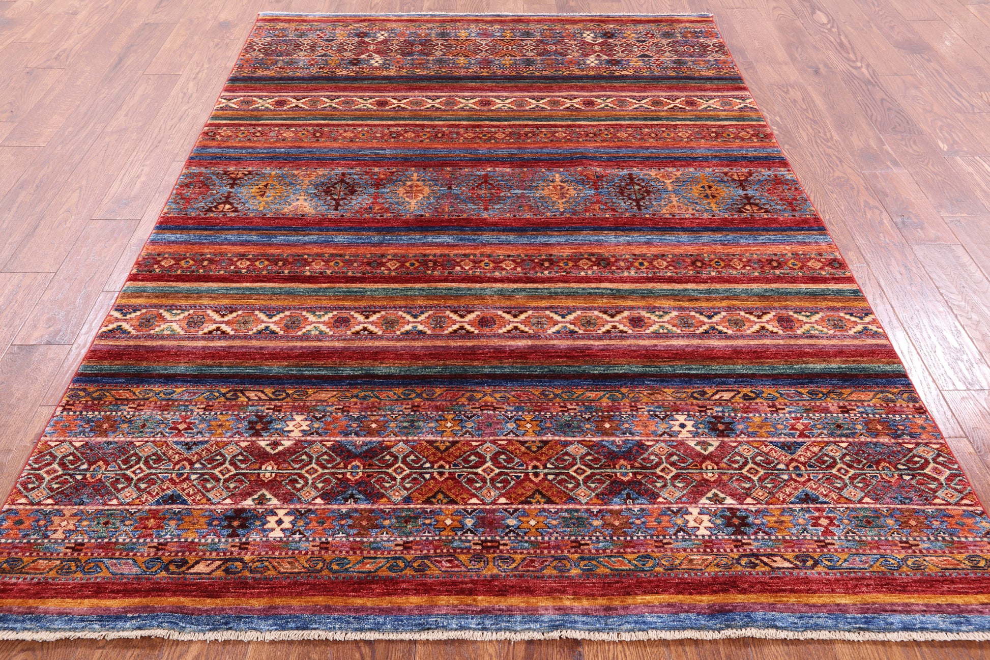 Khorjin Persian Gabbeh Handmade Wool Rug - 5' 6" X 8' 0" - Golden Nile