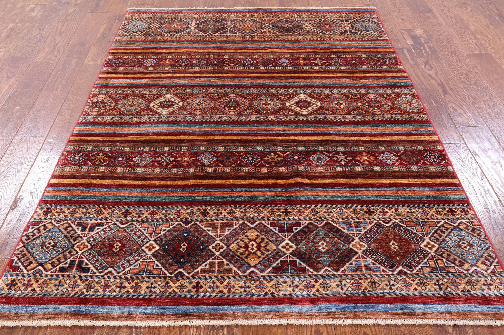 Khorjin Persian Gabbeh Handmade Wool Rug - 4' 10" X 6' 7" - Golden Nile
