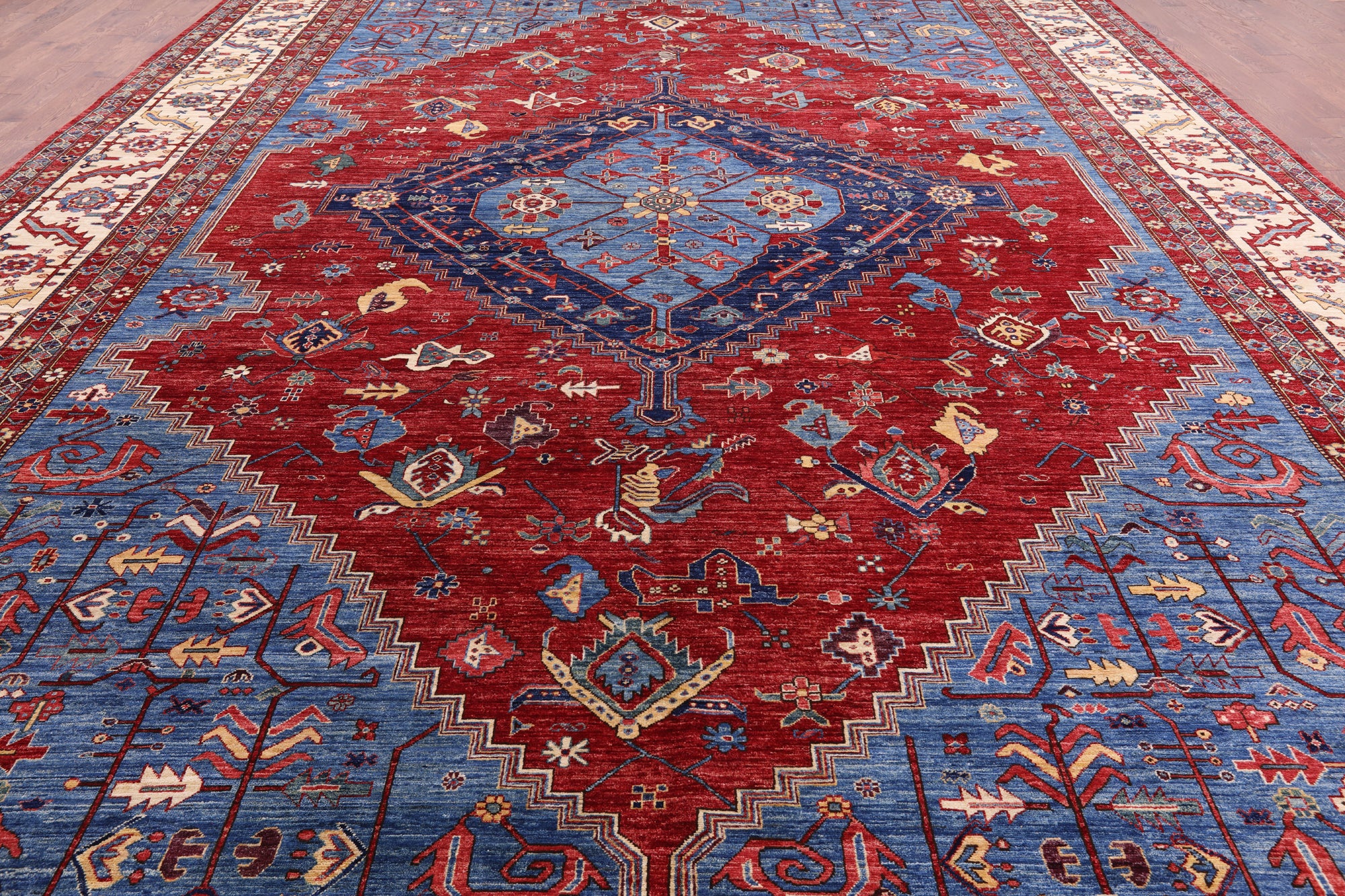 Red Persian Fine Serapi Hand Knotted Wool Rug - 13' 5" X 19' 1" - Golden Nile
