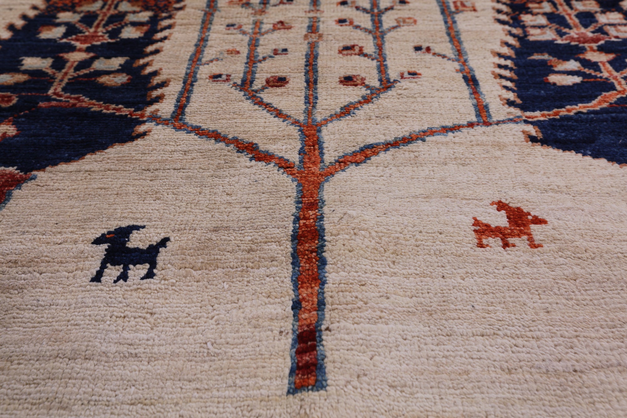 Ivory Tribal Persian Gabbeh Hand Knotted Wool Rug - 5' 9" X 7' 7" - Golden Nile