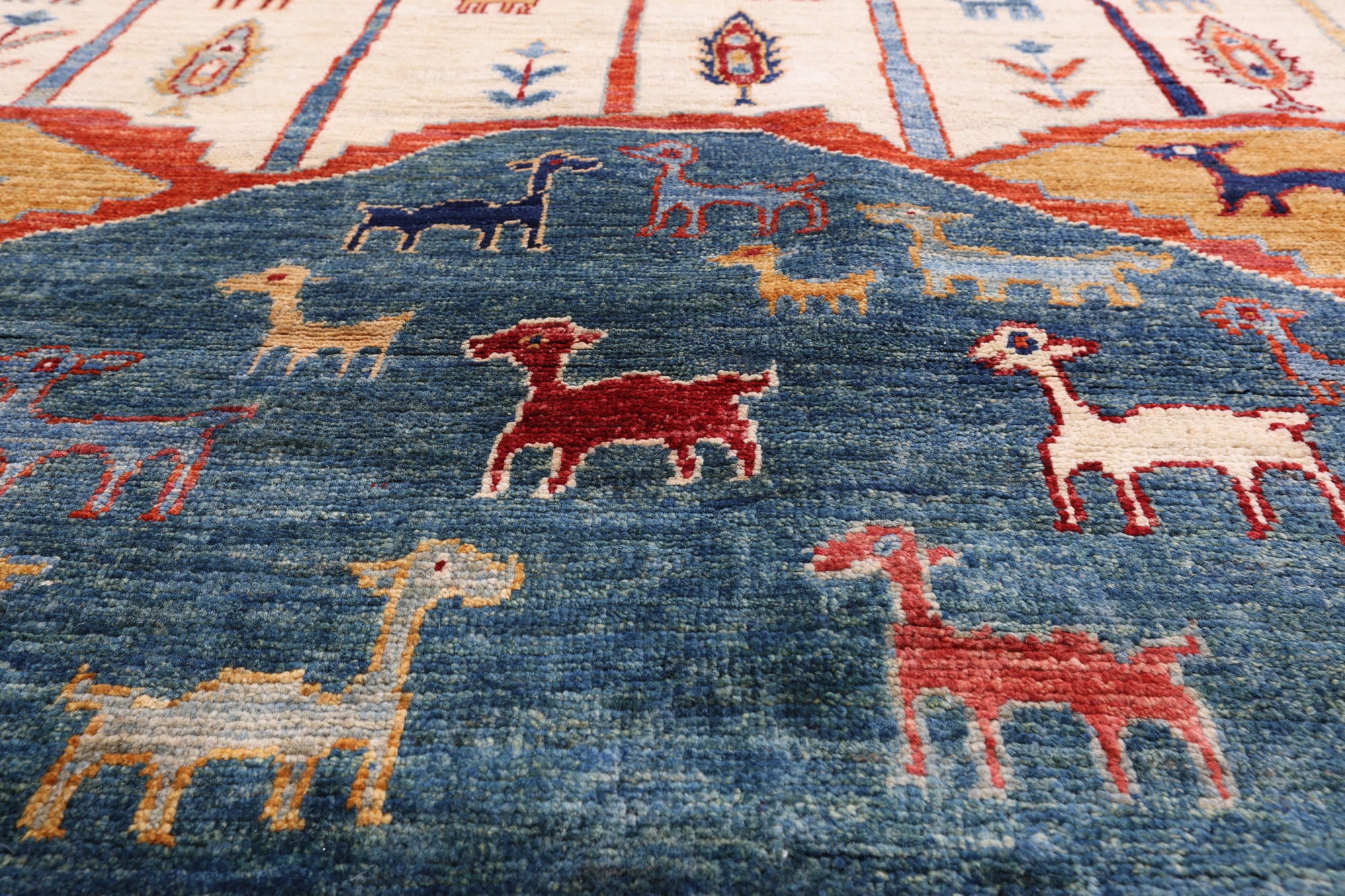 Tribal Persian Gabbeh Hand Knotted Wool Rug - 5' 9" X 7' 11" - Golden Nile