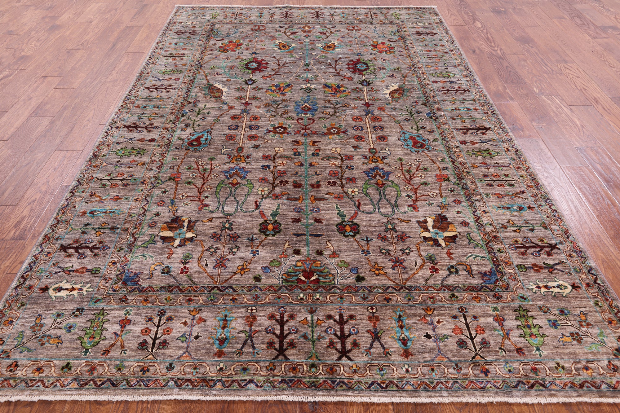 Peshawar Hand Knotted Wool Rug - 6' 6" X 9' 9" - Golden Nile