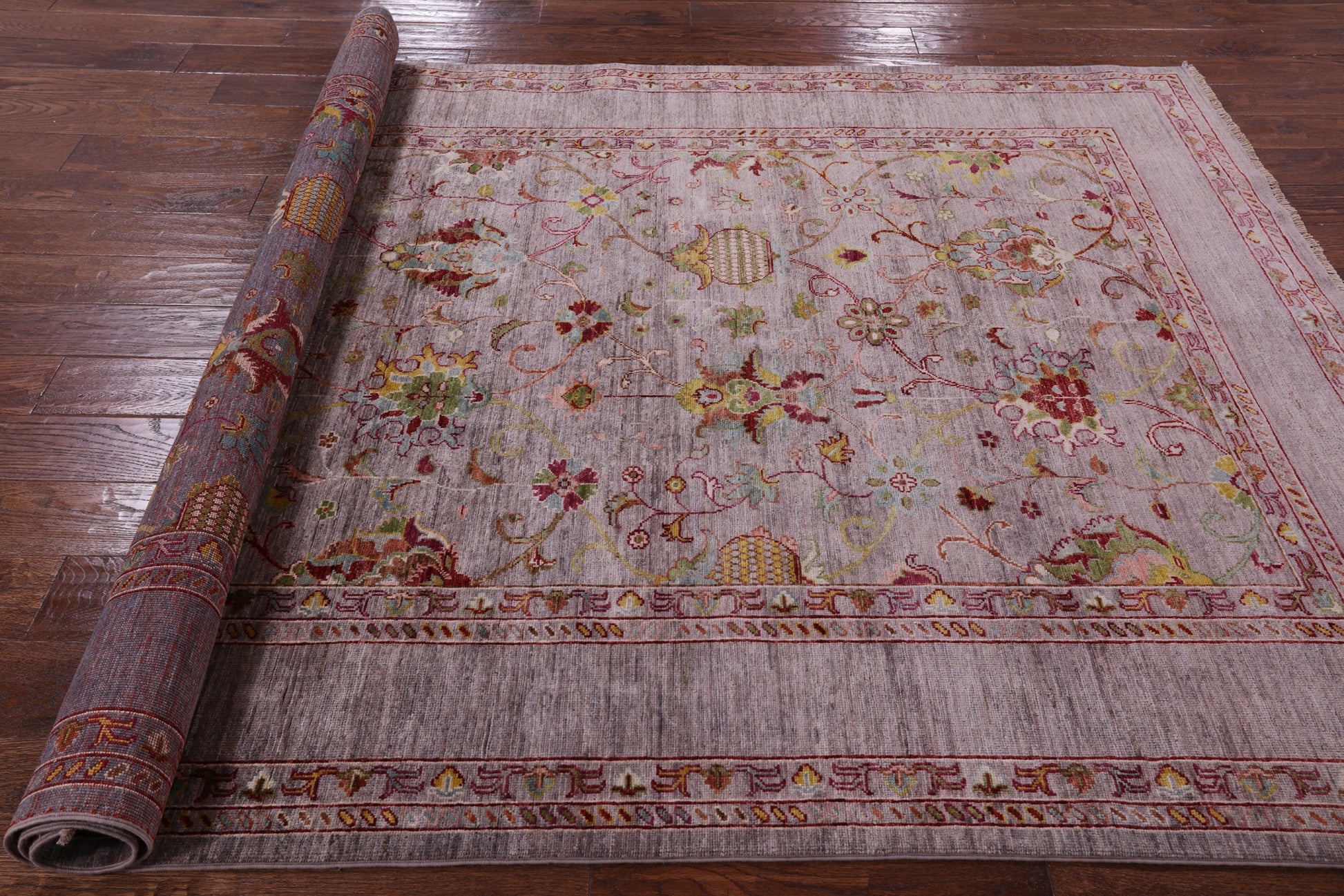 Peshawar Hand Knotted Wool Rug - 5' 8" X 8' 0" - Golden Nile