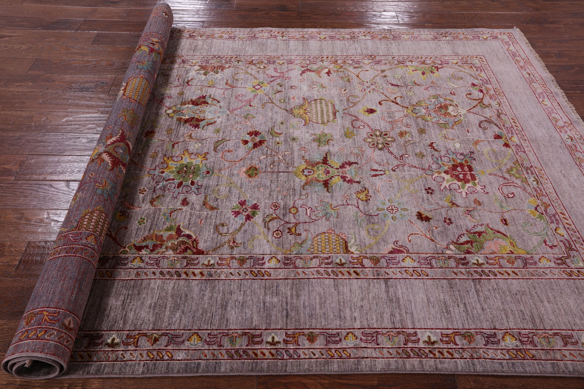 Peshawar Hand Knotted Wool Rug - 5' 8" X 8' 0" - Golden Nile