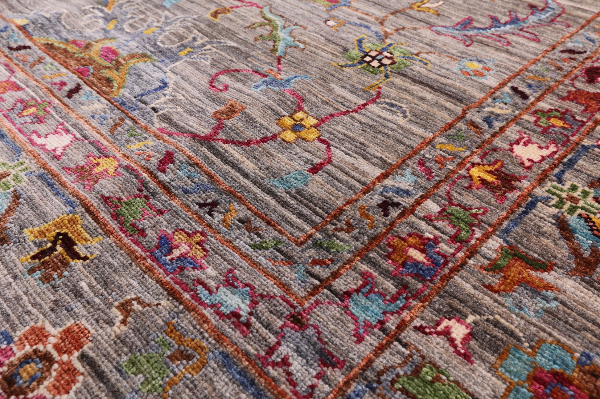 Peshawar Hand Knotted Wool Rug - 6' 8" X 10' 0" - Golden Nile
