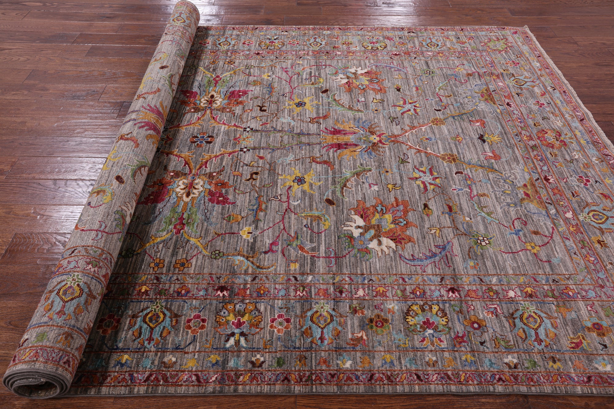 Peshawar Hand Knotted Wool Rug - 6' 8" X 10' 0" - Golden Nile