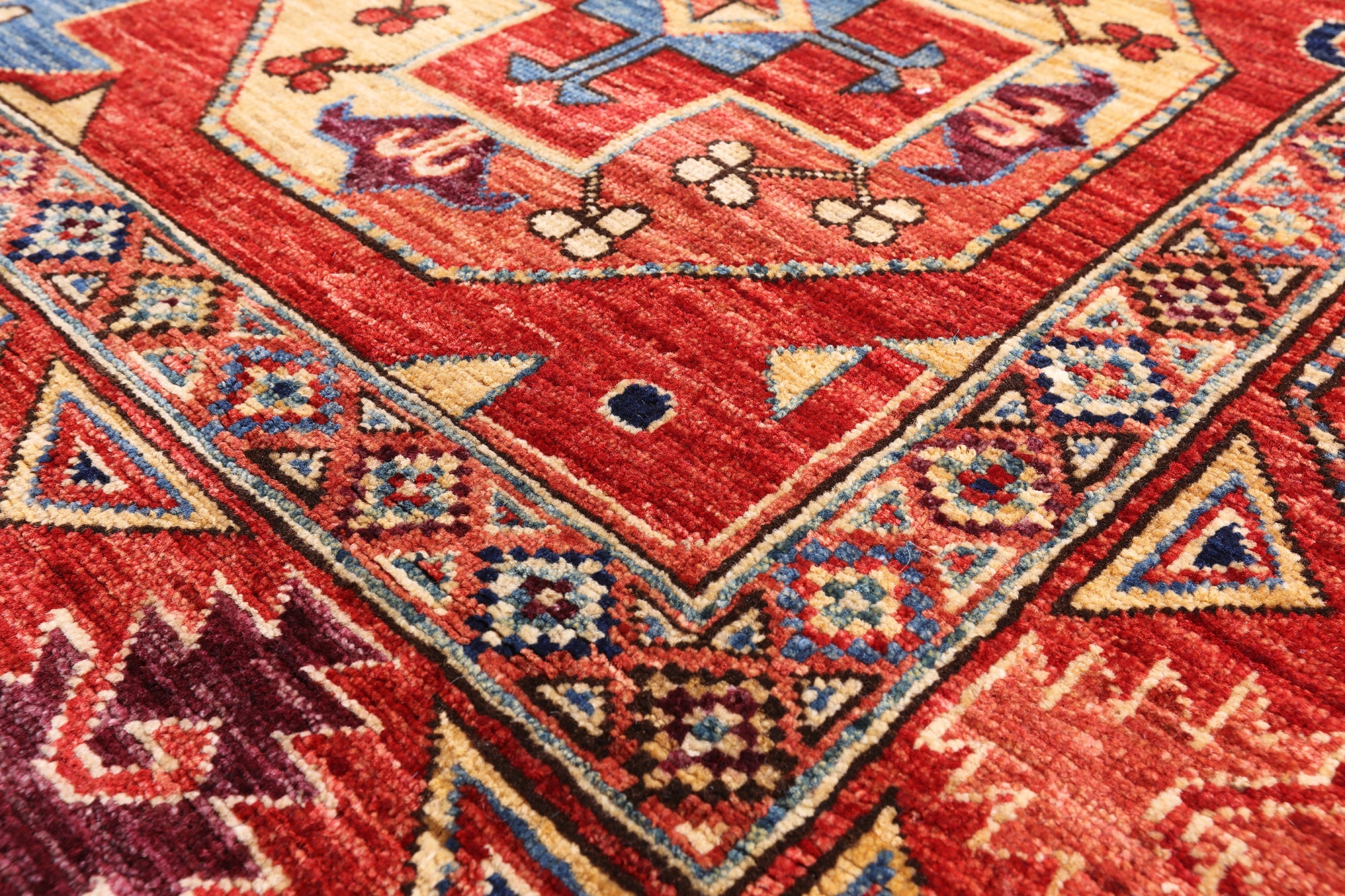 Red Turkmen Ersari Handmade Wool Rug - 4' 8" X 6' 11" - Golden Nile