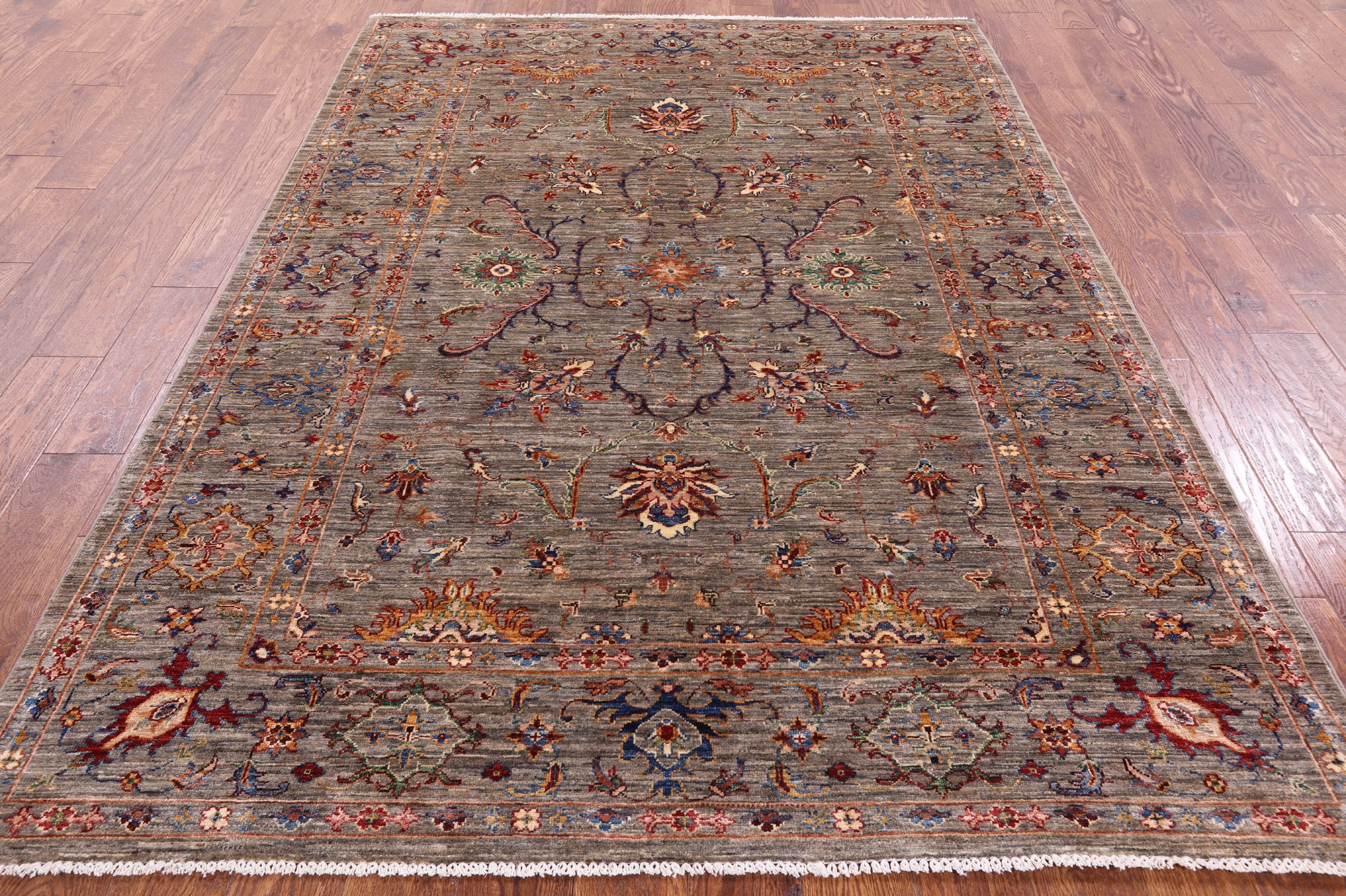 Peshawar Hand Knotted Wool Rug - 5' 7" X 8' 0" - Golden Nile