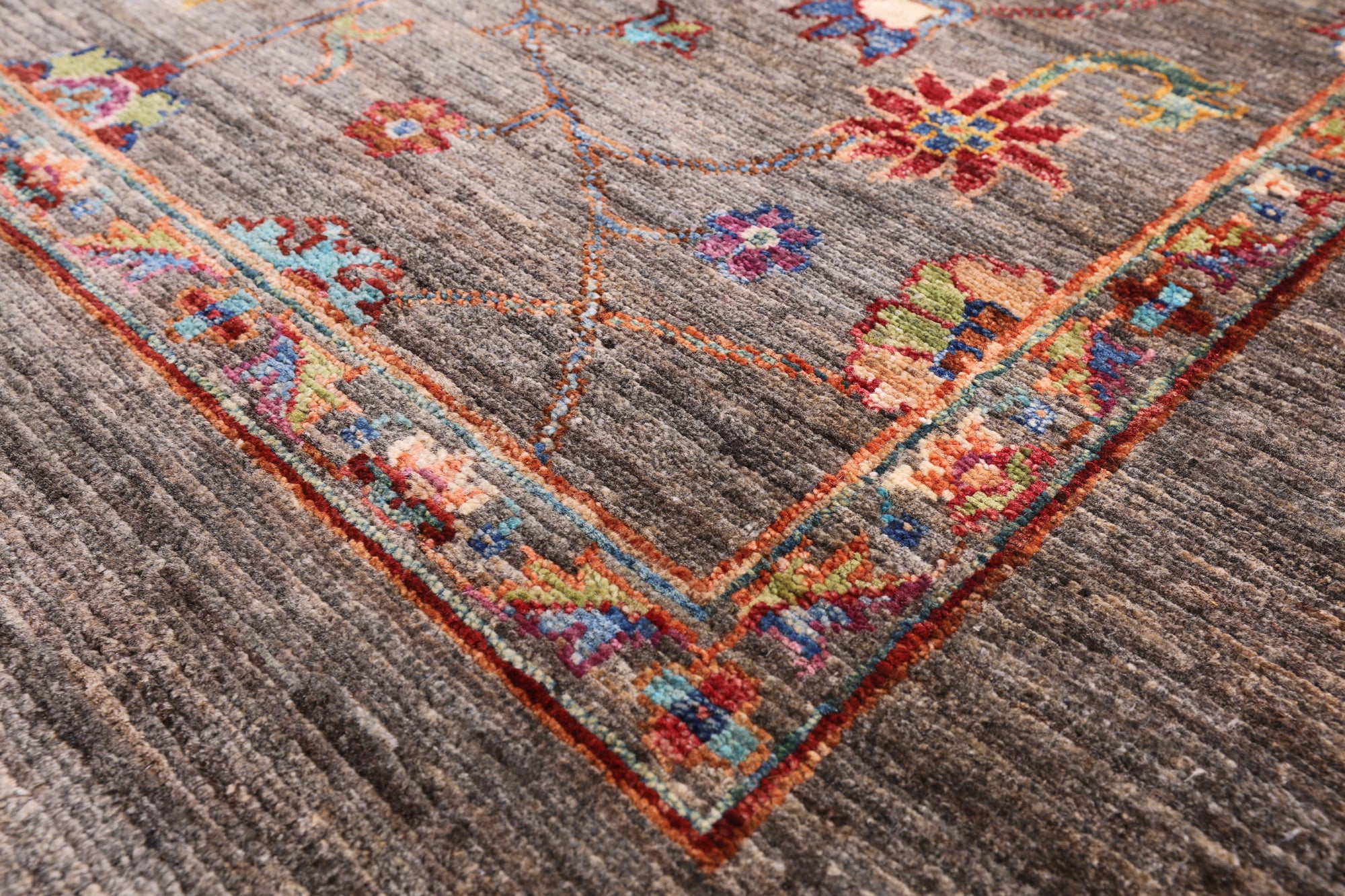 Peshawar Handmade Wool Rug - 4' 10" X 6' 7" - Golden Nile