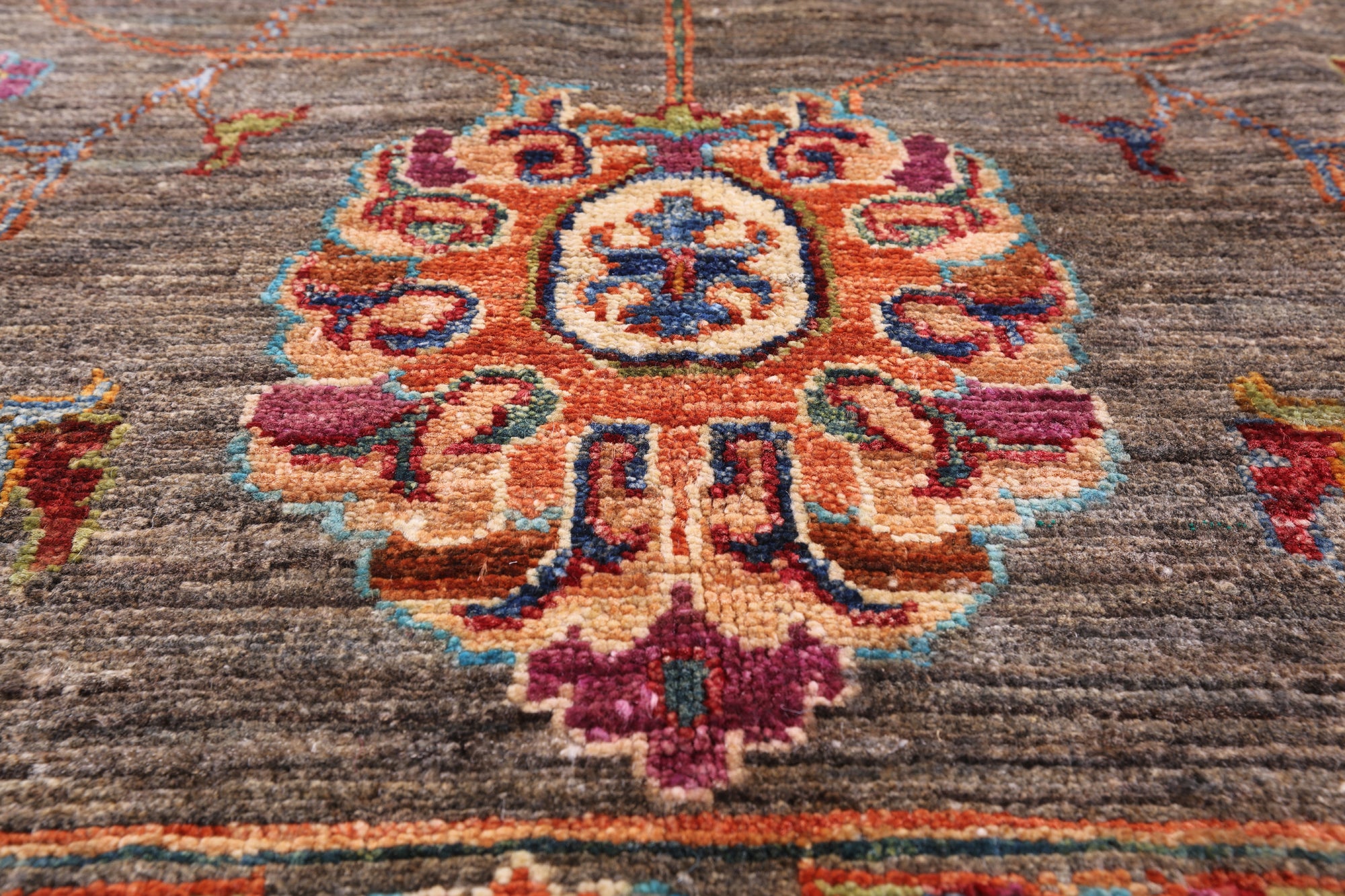 Peshawar Handmade Wool Rug - 4' 10" X 6' 7" - Golden Nile