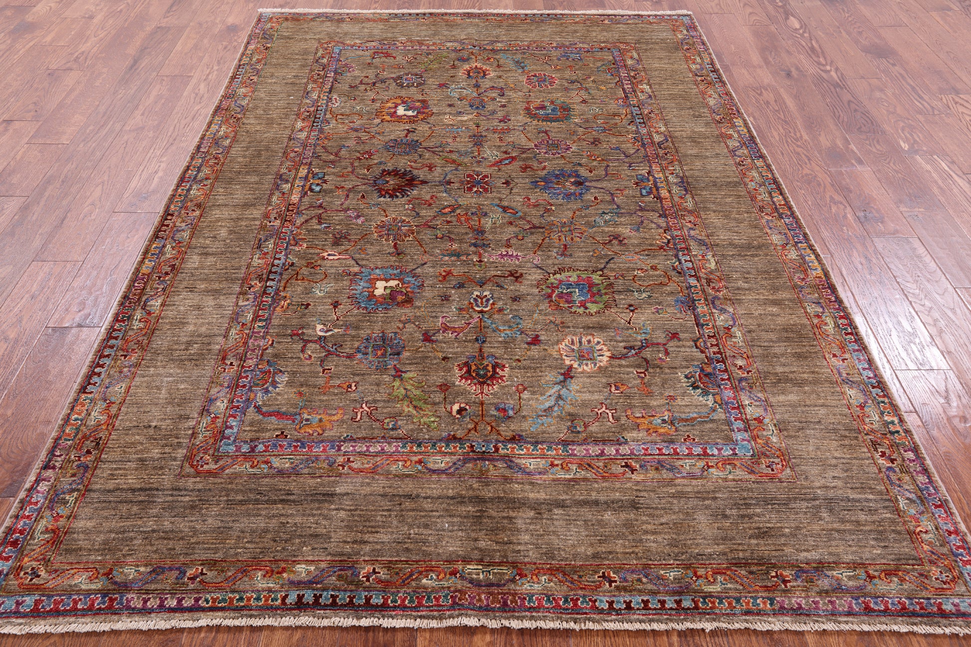 Peshawar Handmade Wool Rug - 5' 8" X 8' 5" - Golden Nile