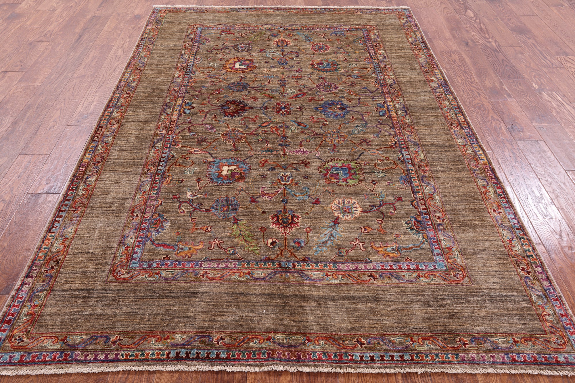 Peshawar Handmade Wool Rug - 5' 8" X 8' 5" - Golden Nile