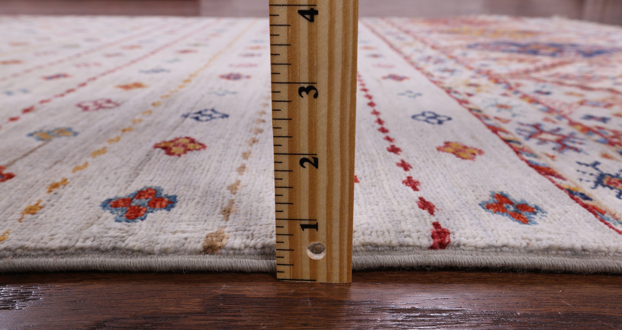 Khorjin Persian Gabbeh Hand Knotted Wool Rug - 4' 1" X 6' 4" - Golden Nile
