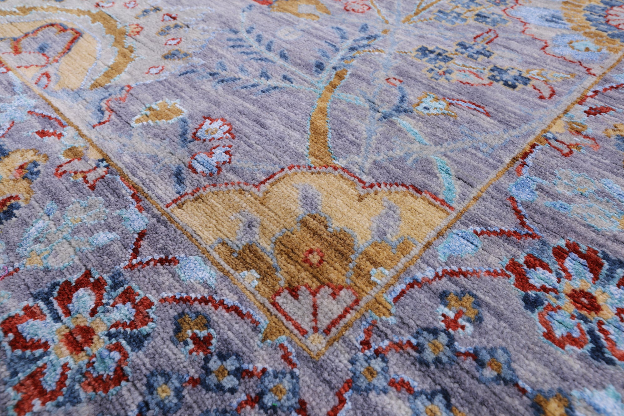 Modern Hand Knotted Wool & Silk Rug - 6' 3" X 9' 3" - Golden Nile
