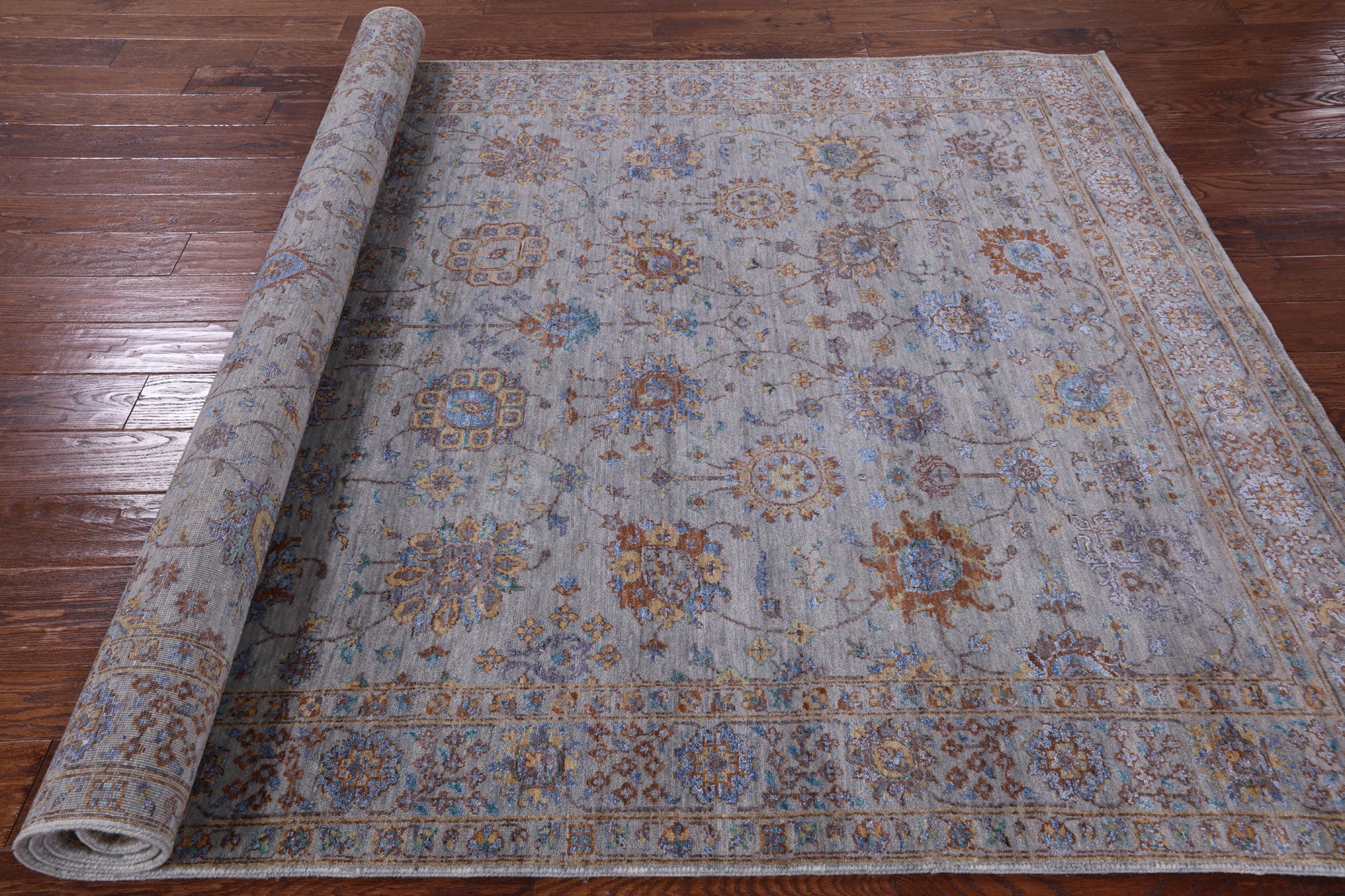 Grey Persian Handmade Wool & Silk Rug - 6' 0" X 8' 11" - Golden Nile