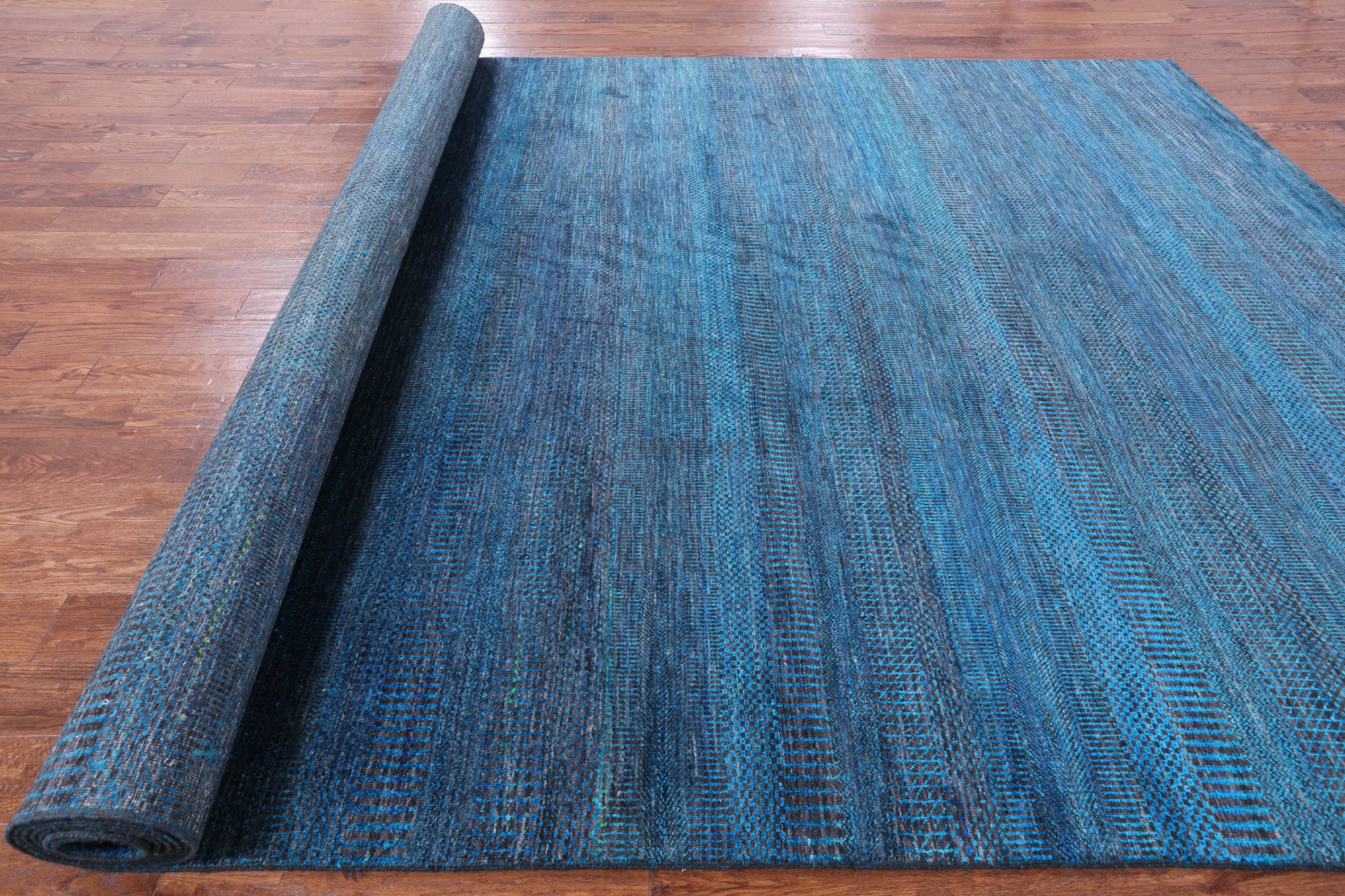 Blue Savannah Grass Hand Knotted Wool & Silk Rug - 9' 0" X 17' 10" - Golden Nile