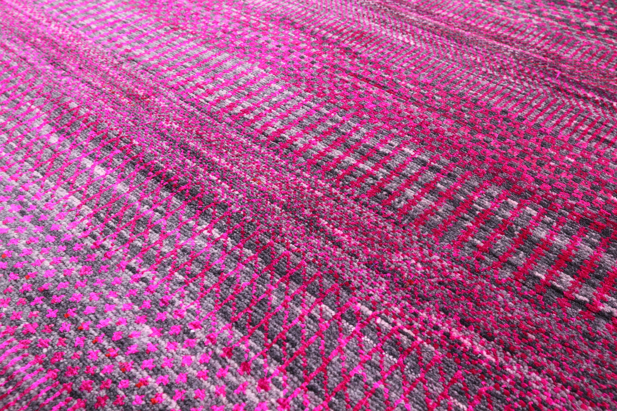 Pink Savannah Grass Handmade Wool & Silk Rug - 9' 10" X 19' 9" - Golden Nile