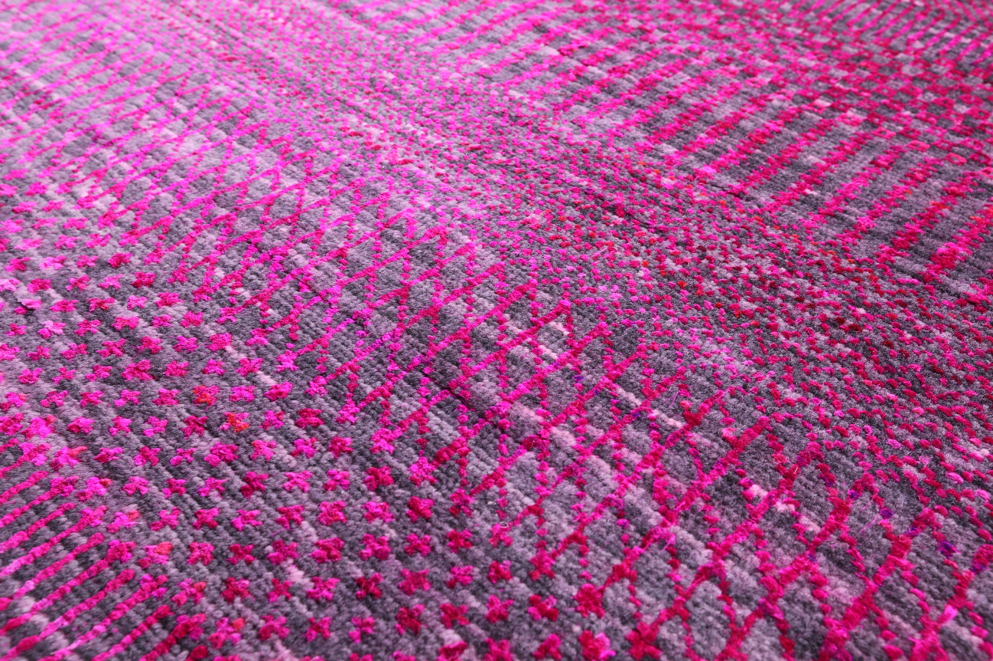 Pink Savannah Grass Hand Knotted Wool & Silk Rug - 8' 0" X 15' 8" - Golden Nile