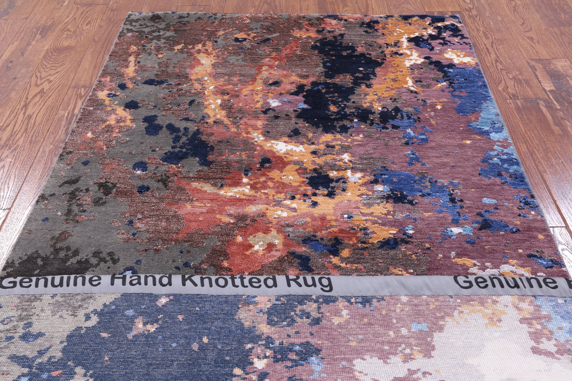Modern Hand Knotted Wool & Silk Rug - 3' 11" X 6' 0" - Golden Nile
