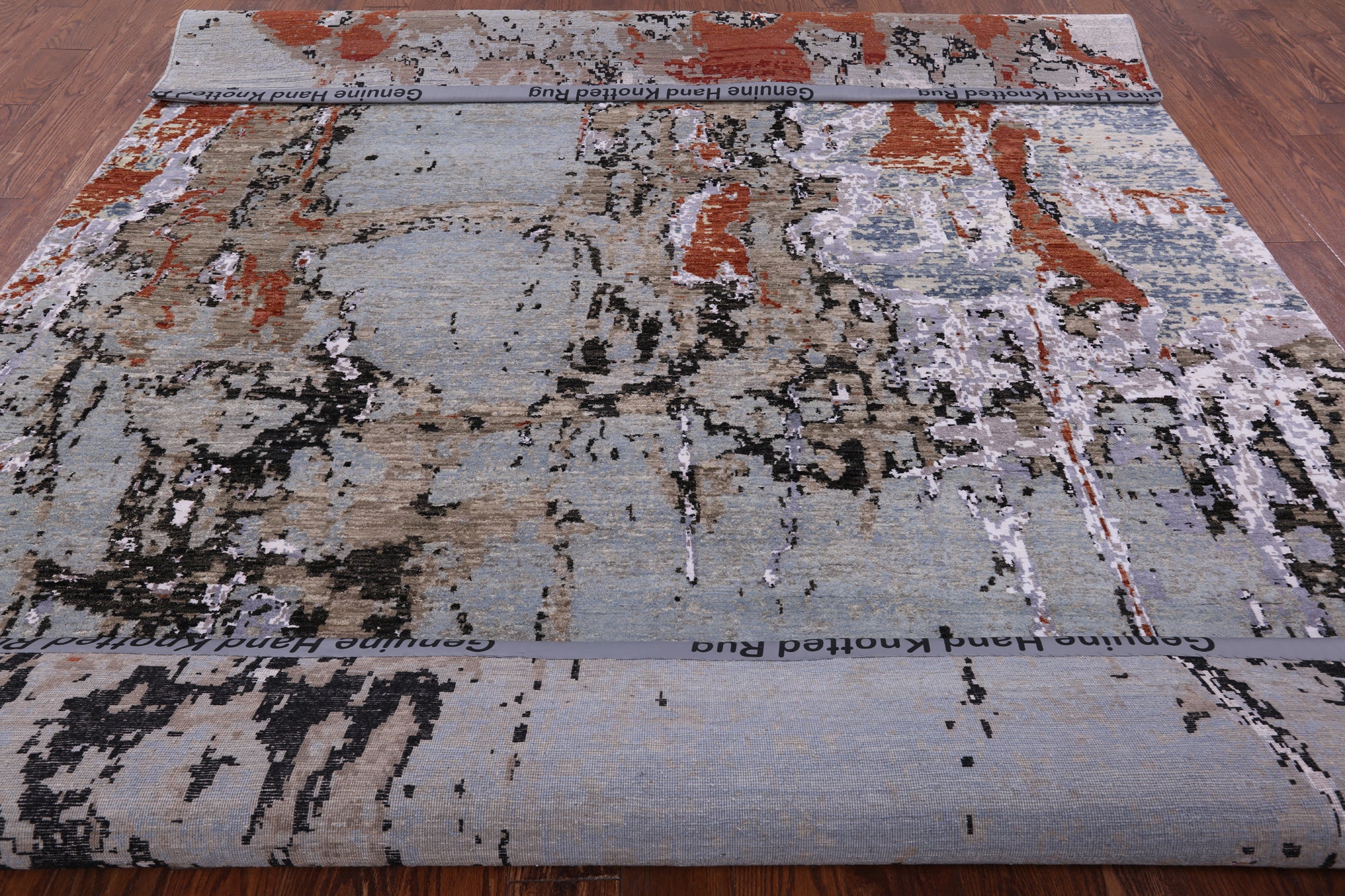 Modern Hand Knotted Wool & Silk Rug - 8' 0" X 9' 8" - Golden Nile