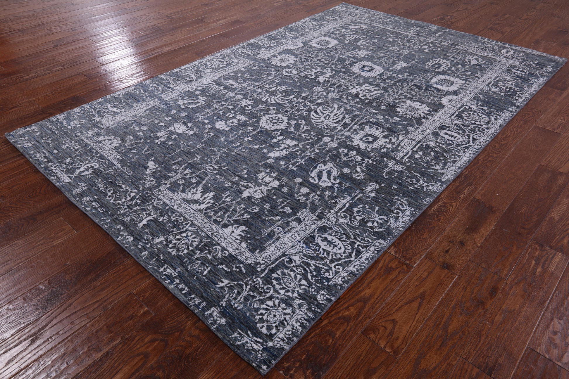Grey Persian Handmade Wool & Silk Rug - 5' 10" X 9' 3" - Golden Nile