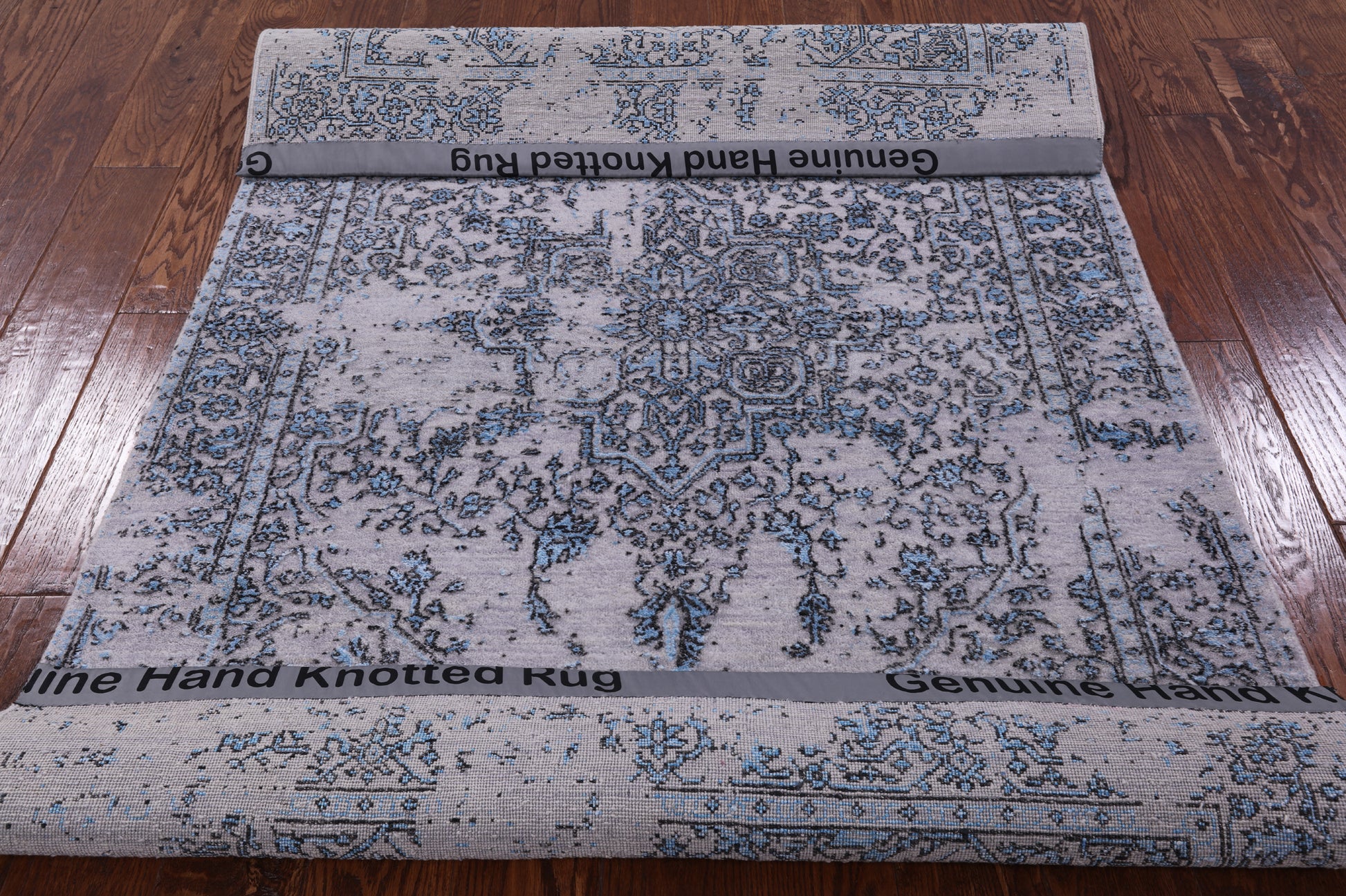 Grey Modern Hand Knotted Wool & Silk Rug - 4' 0" X 6' 1" - Golden Nile