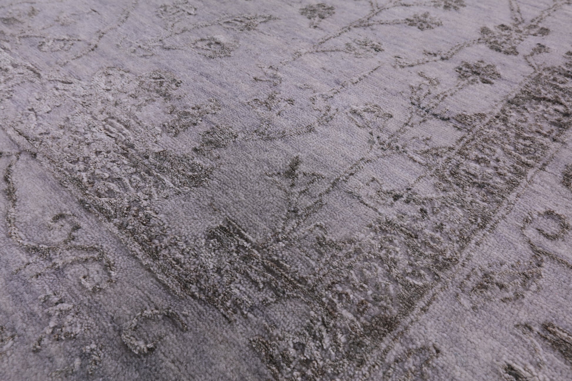 Grey Persian Hand Knotted Wool & Silk Rug - 9' 0" X 12' 1" - Golden Nile