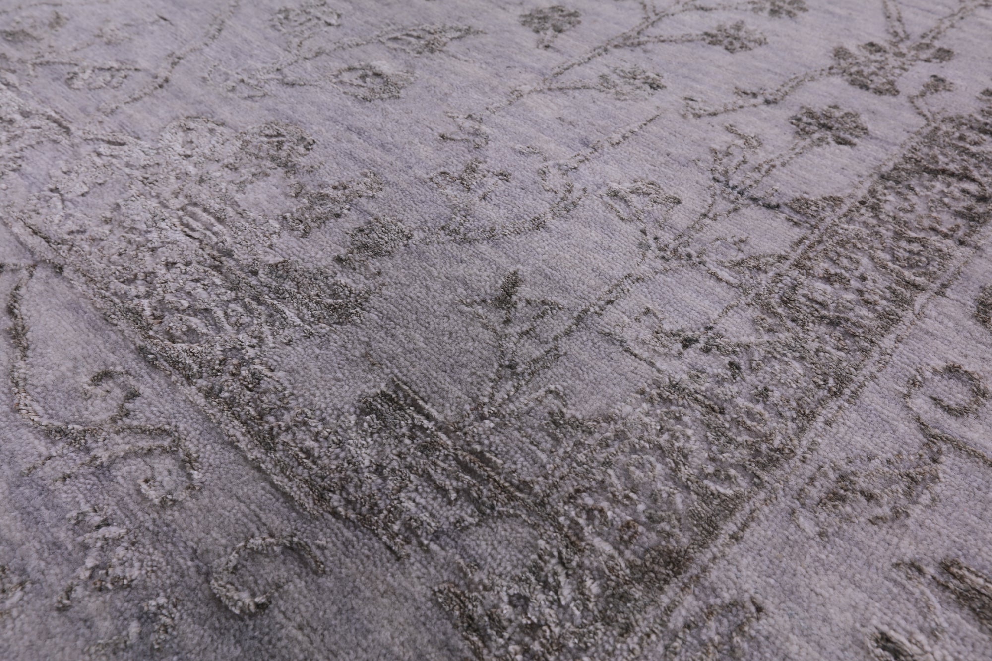 Grey Persian Hand Knotted Wool & Silk Rug - 9' 0" X 12' 1" - Golden Nile