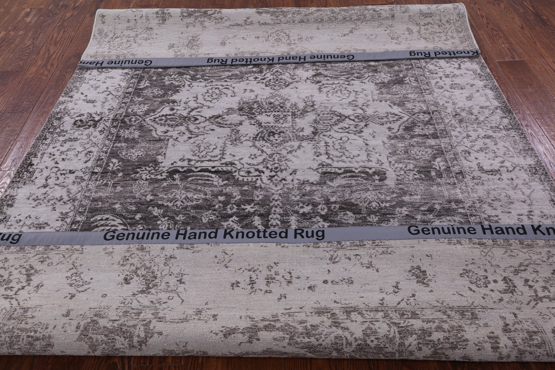 Modern Handmade Wool & Silk Rug - 6' 2" X 9' 2" - Golden Nile
