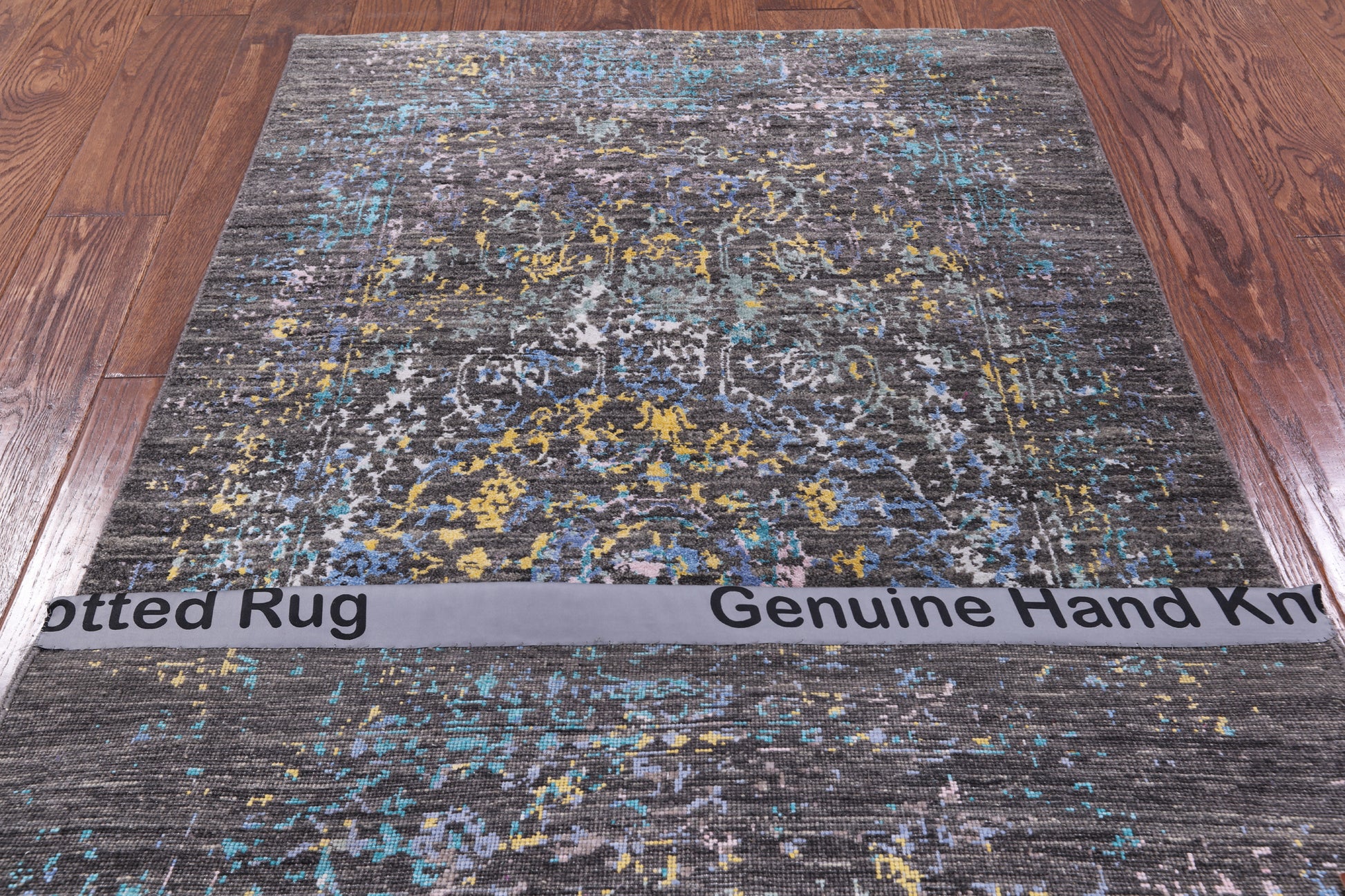 Modern Hand Knotted Wool & Silk Rug - 3' 0" X 5' 4" - Golden Nile