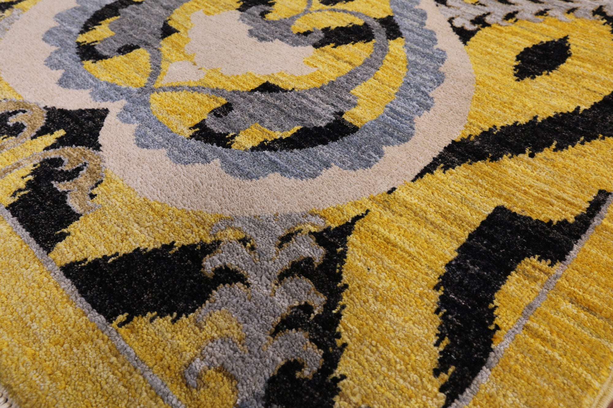 Gold William Morris Handmade Wool Rug - 8' 2" X 10' 6" - Golden Nile