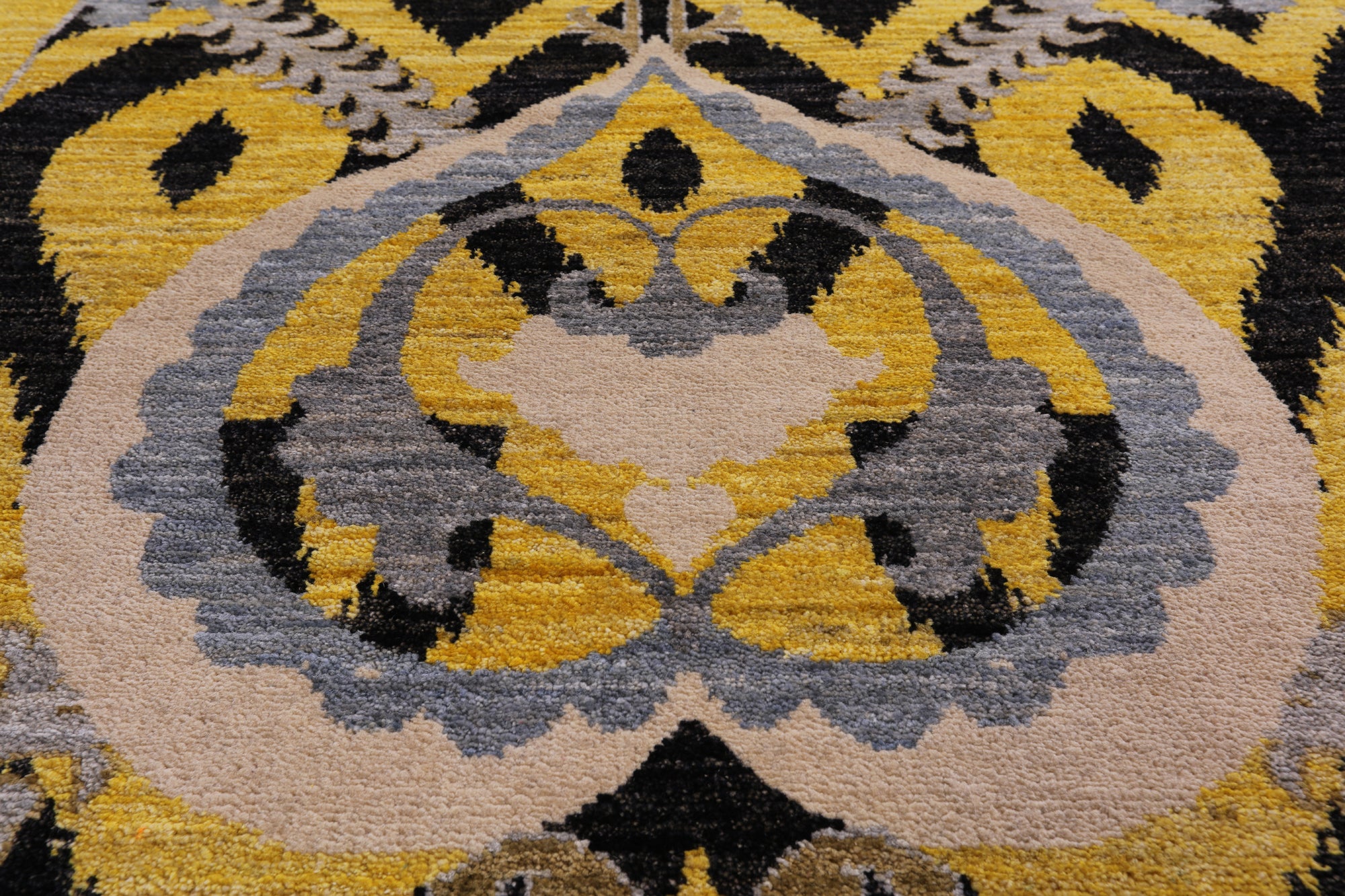 Gold William Morris Handmade Wool Rug - 8' 2" X 10' 6" - Golden Nile