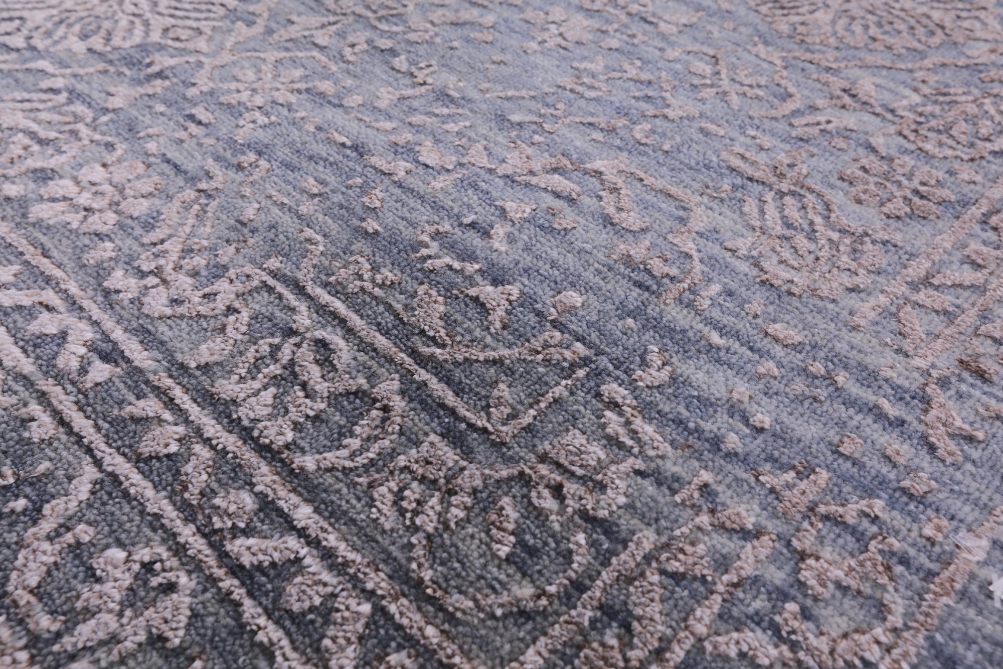 Grey Modern Hand Knotted Wool & Silk Rug - 8' 10" X 11' 10" - Golden Nile