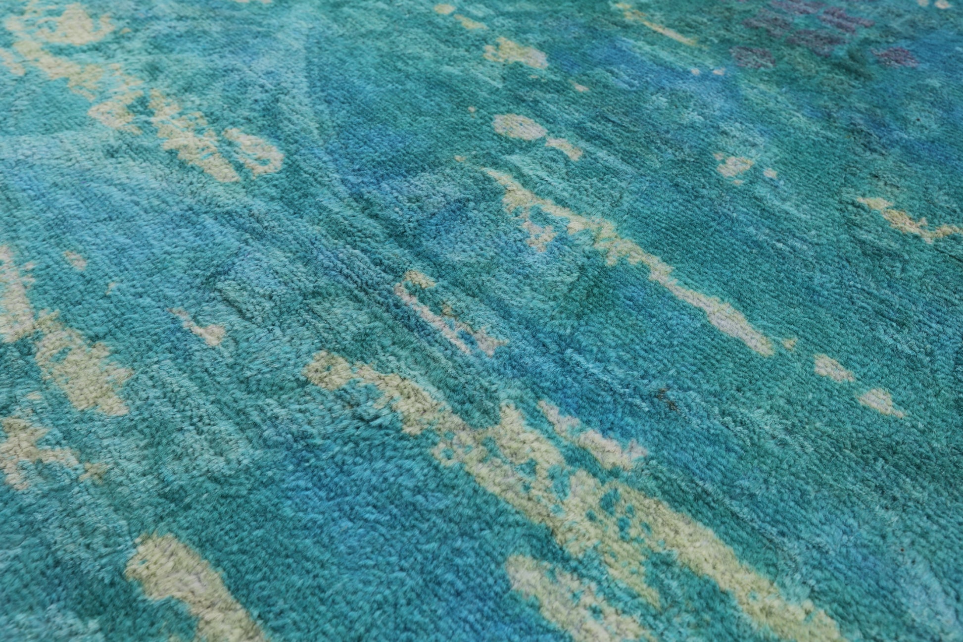 Full Pile Overdyed Handmade Wool Rug - 4' 2" X 5' 10" - Golden Nile