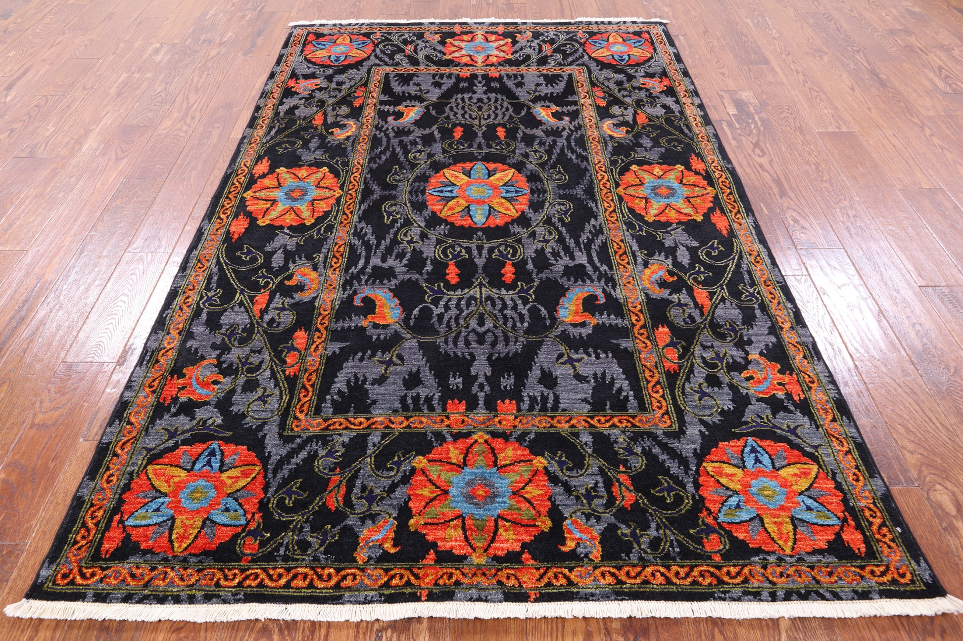 Black William Morris Handmade Wool Rug - 5' 2" X 7' 10" - Golden Nile