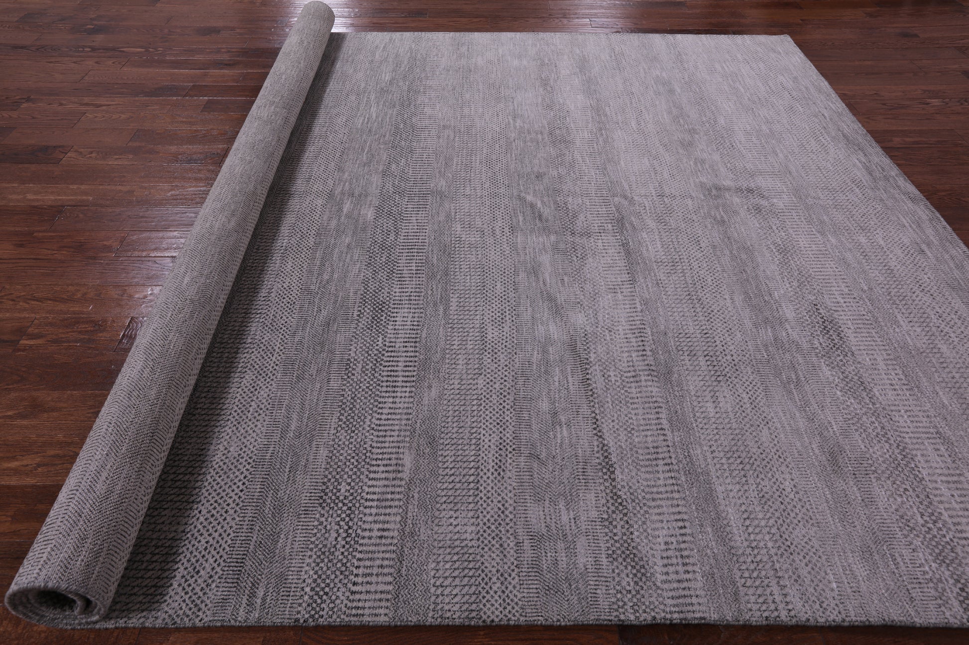 Grey Savannah Grass Handmade Wool & Silk Rug - 9' 2" X 12' 2" - Golden Nile