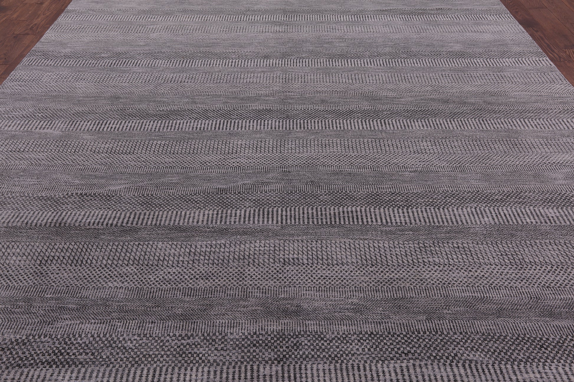 Grey Savannah Grass Handmade Wool & Silk Rug - 9' 2" X 12' 2" - Golden Nile