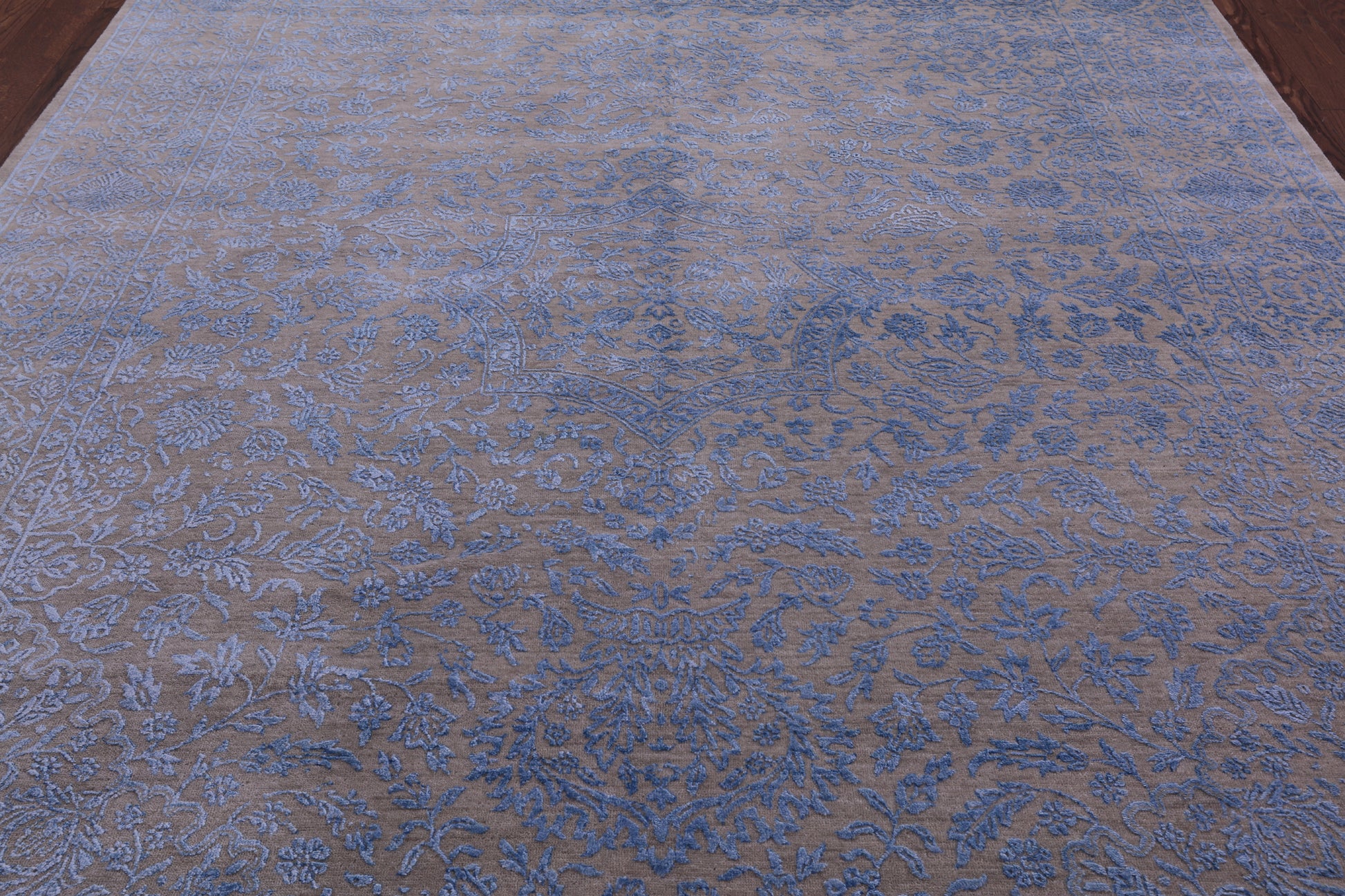 Modern Handmade Wool & Silk Rug - 8' 1" X 9' 10" - Golden Nile