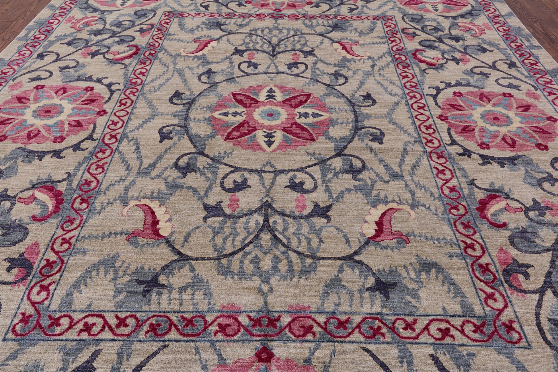 Ivory William Morris Handmade Wool Rug - 9' 1" X 12' 1" - Golden Nile