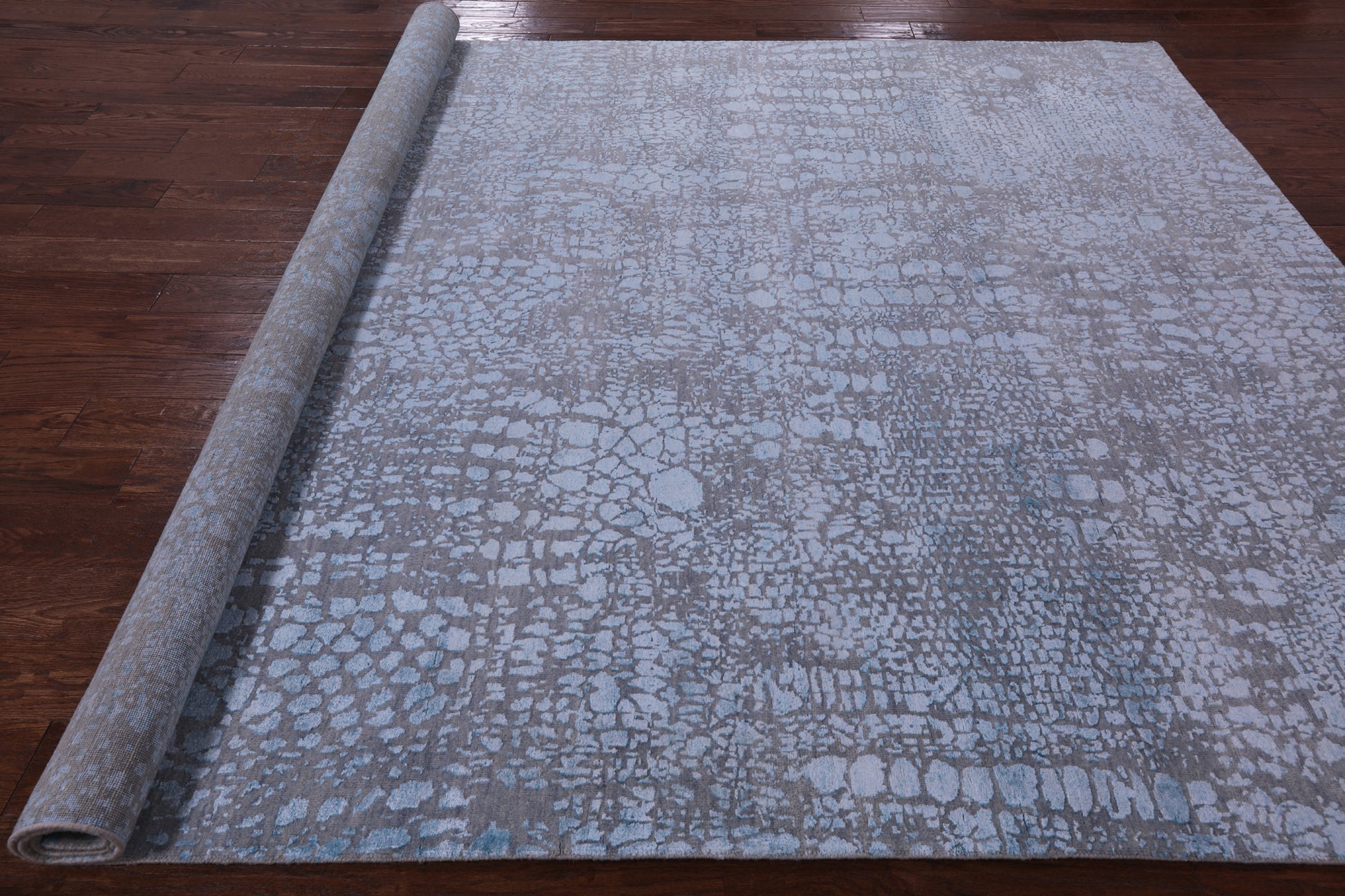 Grey Modern Handmade Wool & Silk Rug - 8' 0" X 9' 10" - Golden Nile