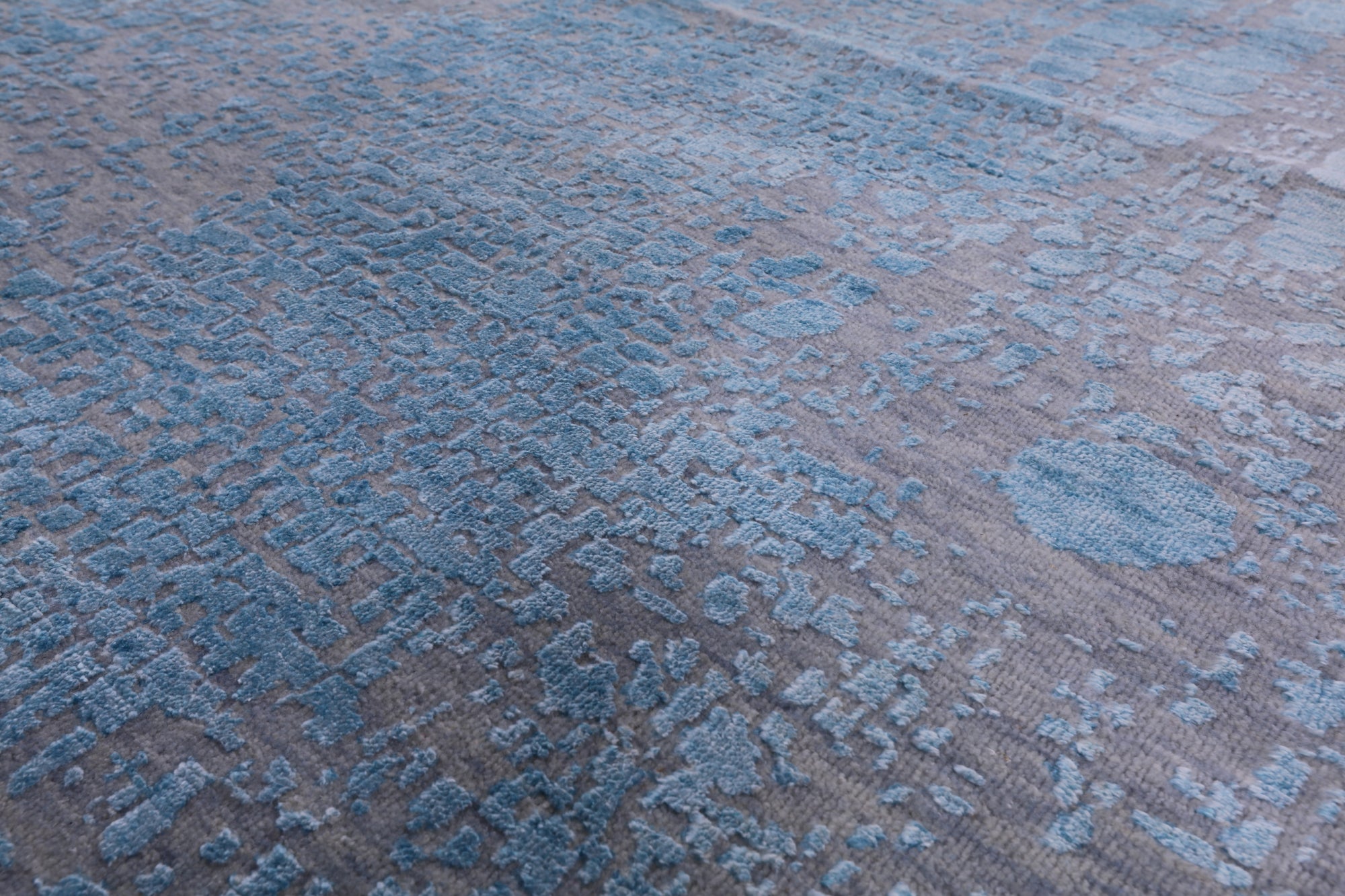 Grey Modern Handmade Wool & Silk Rug - 8' 0" X 9' 10" - Golden Nile