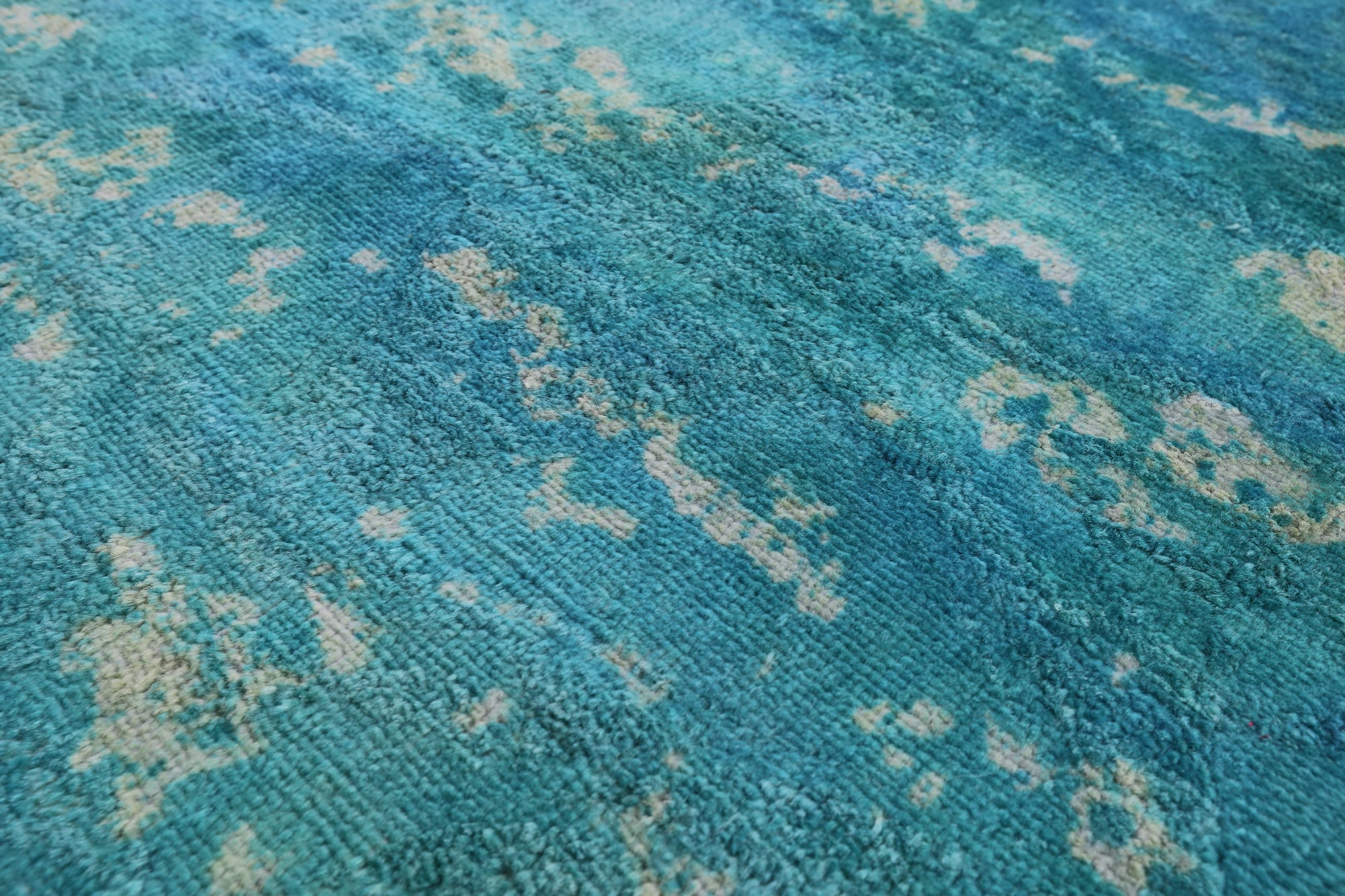 Full Pile Overdyed Hand Knotted Wool Rug - 4' 2" X 5' 10" - Golden Nile