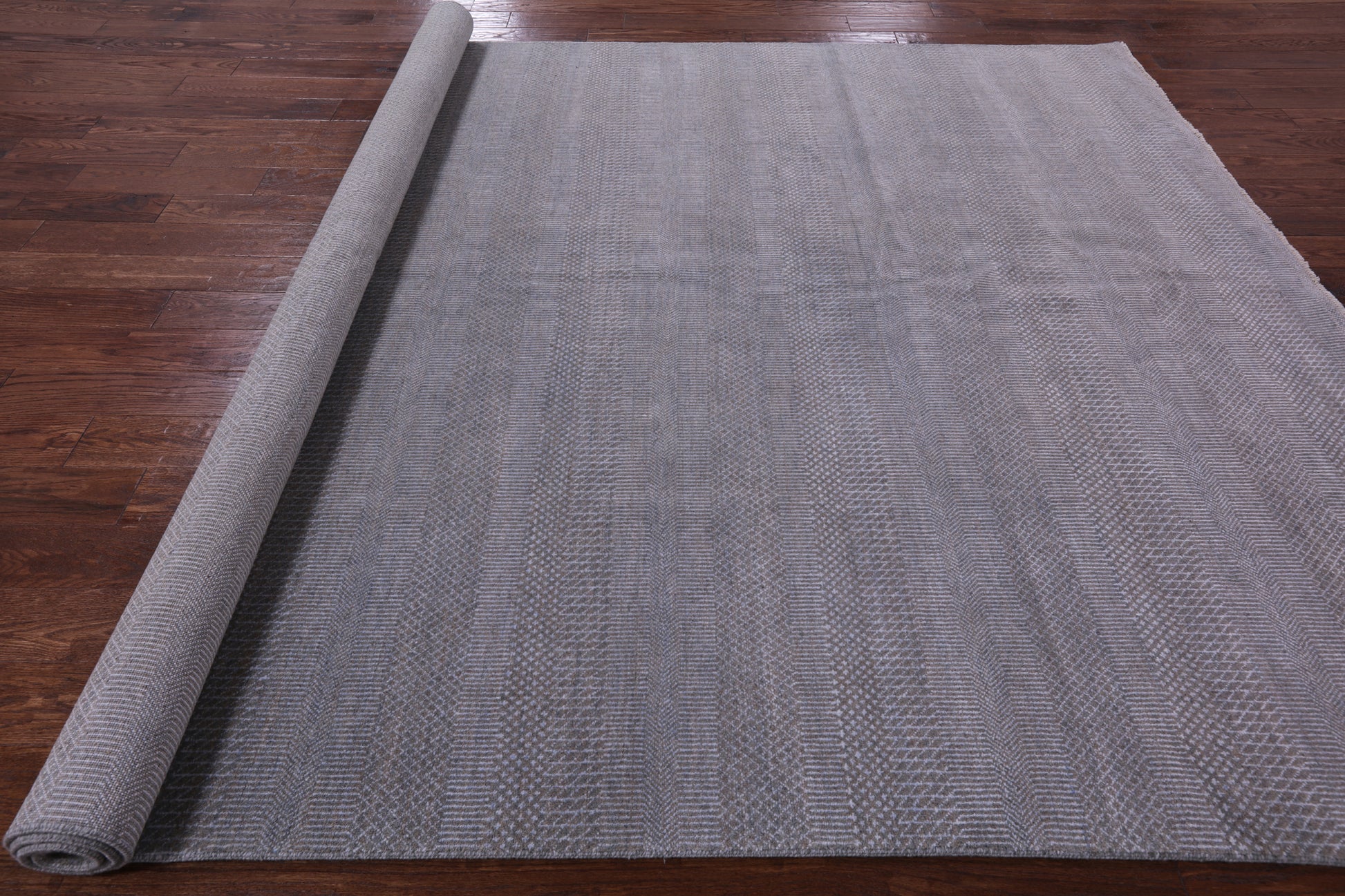 Grey Savannah Grass Hand Knotted Wool & Silk Rug - 8' 1" X 10' 3" - Golden Nile