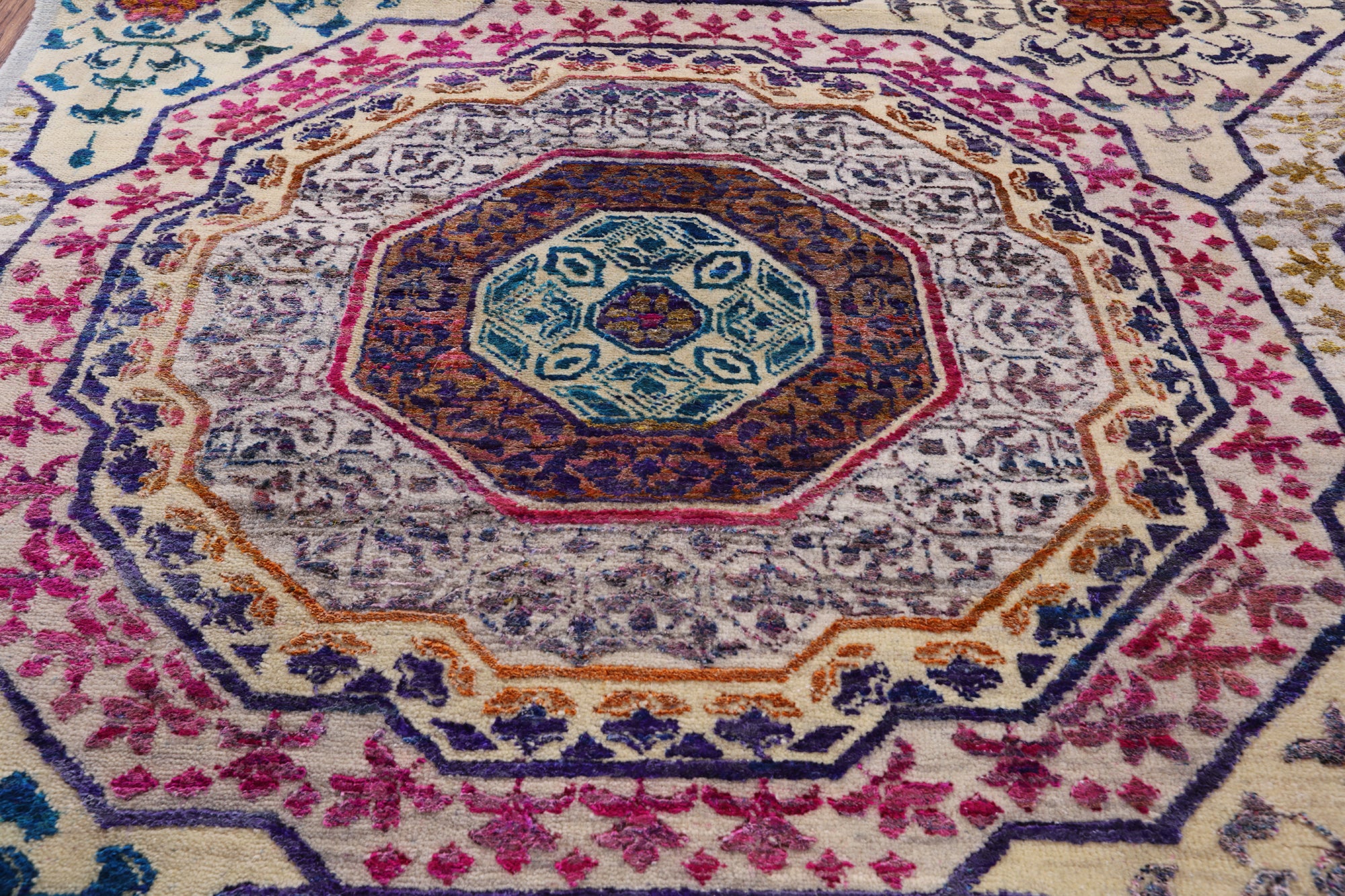 Geometric Persian Mamluk Hand Knotted Wool & Silk Rug - 8' 2" X 9' 9" - Golden Nile