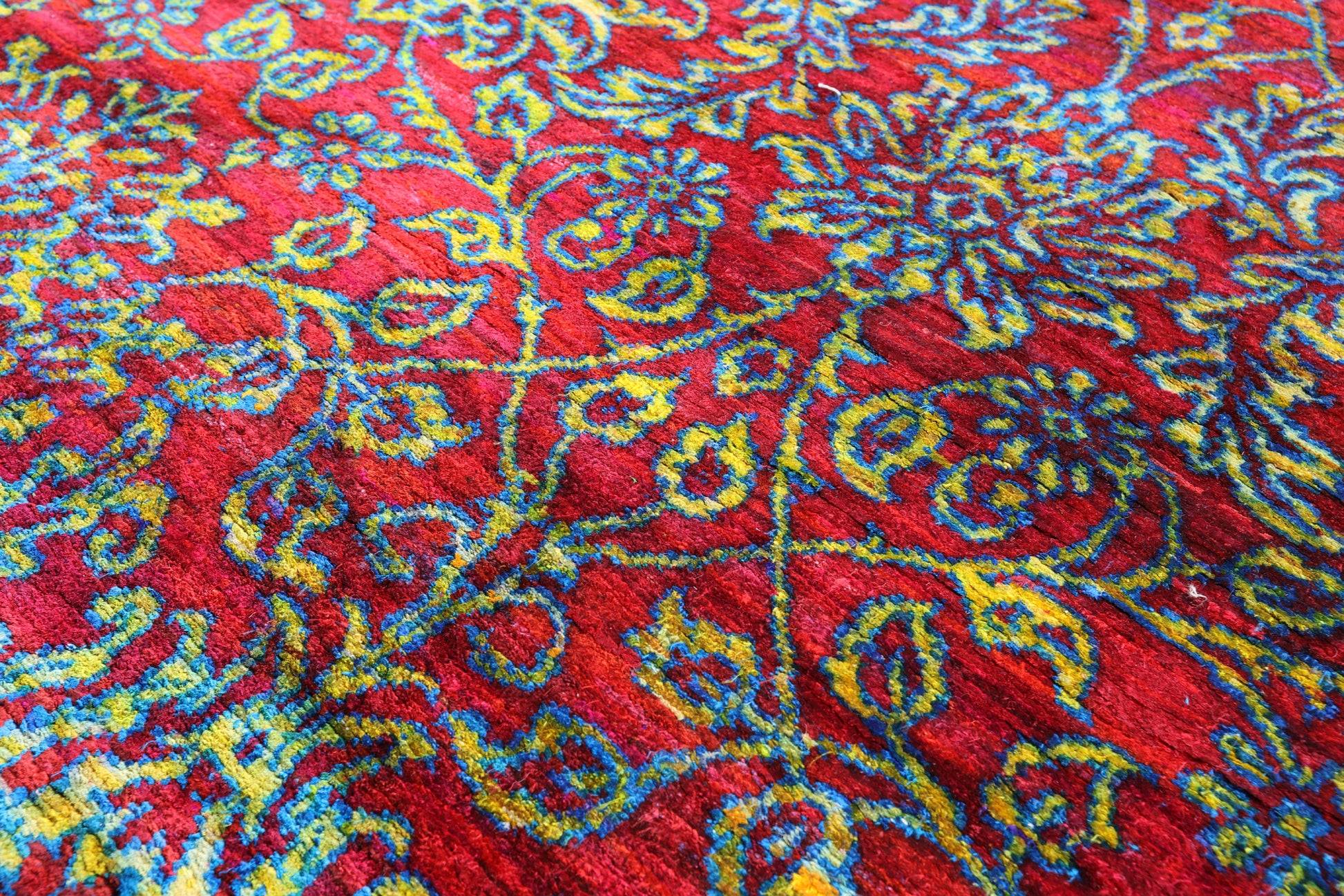Red Persian Hand Knotted 100% Silk Rug - 7' 10" X 9' 8" - Golden Nile