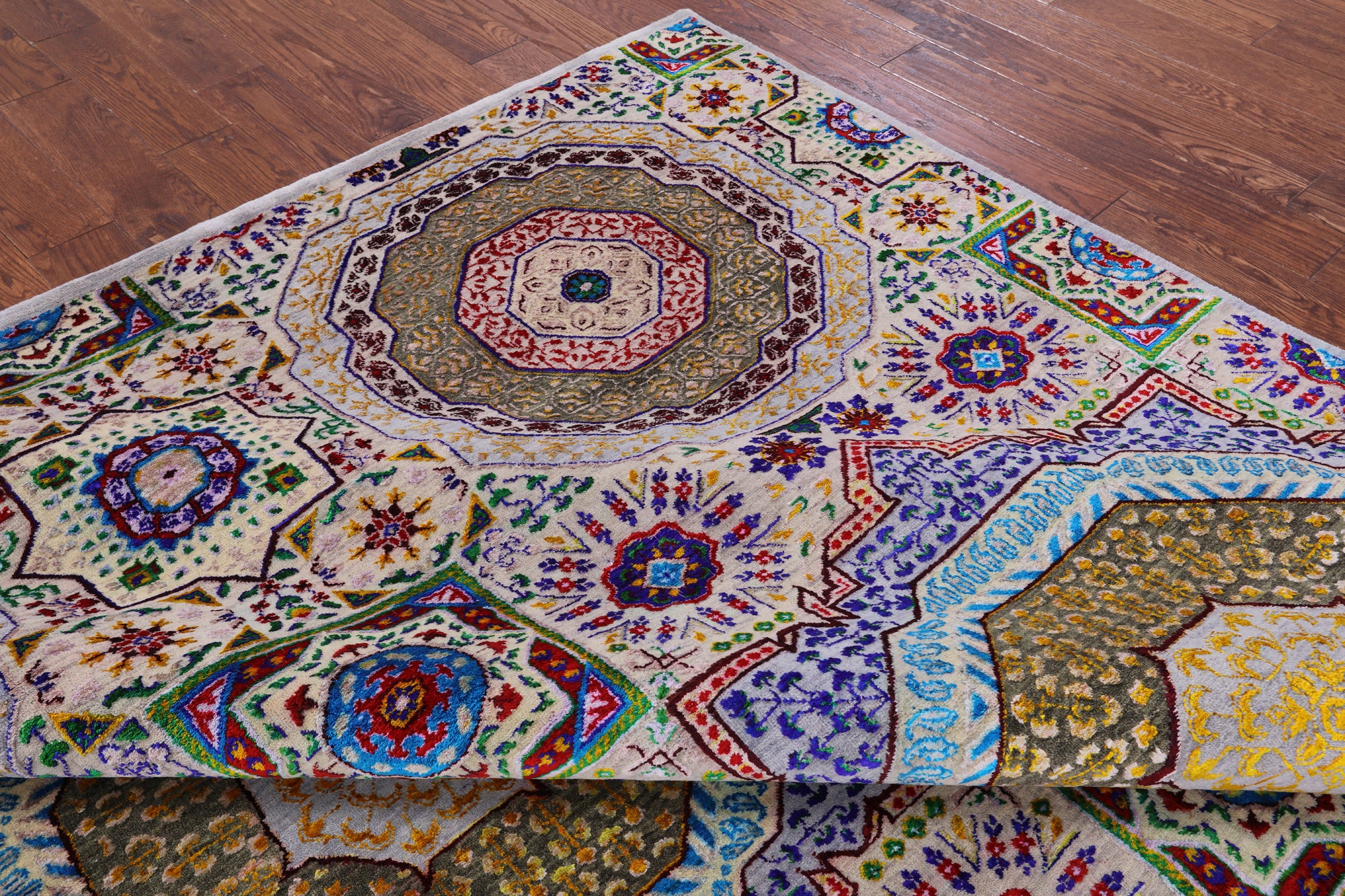 Geometric Persian Mamluk Hand Knotted Wool & Silk Rug - 8' 1" X 9' 11" - Golden Nile